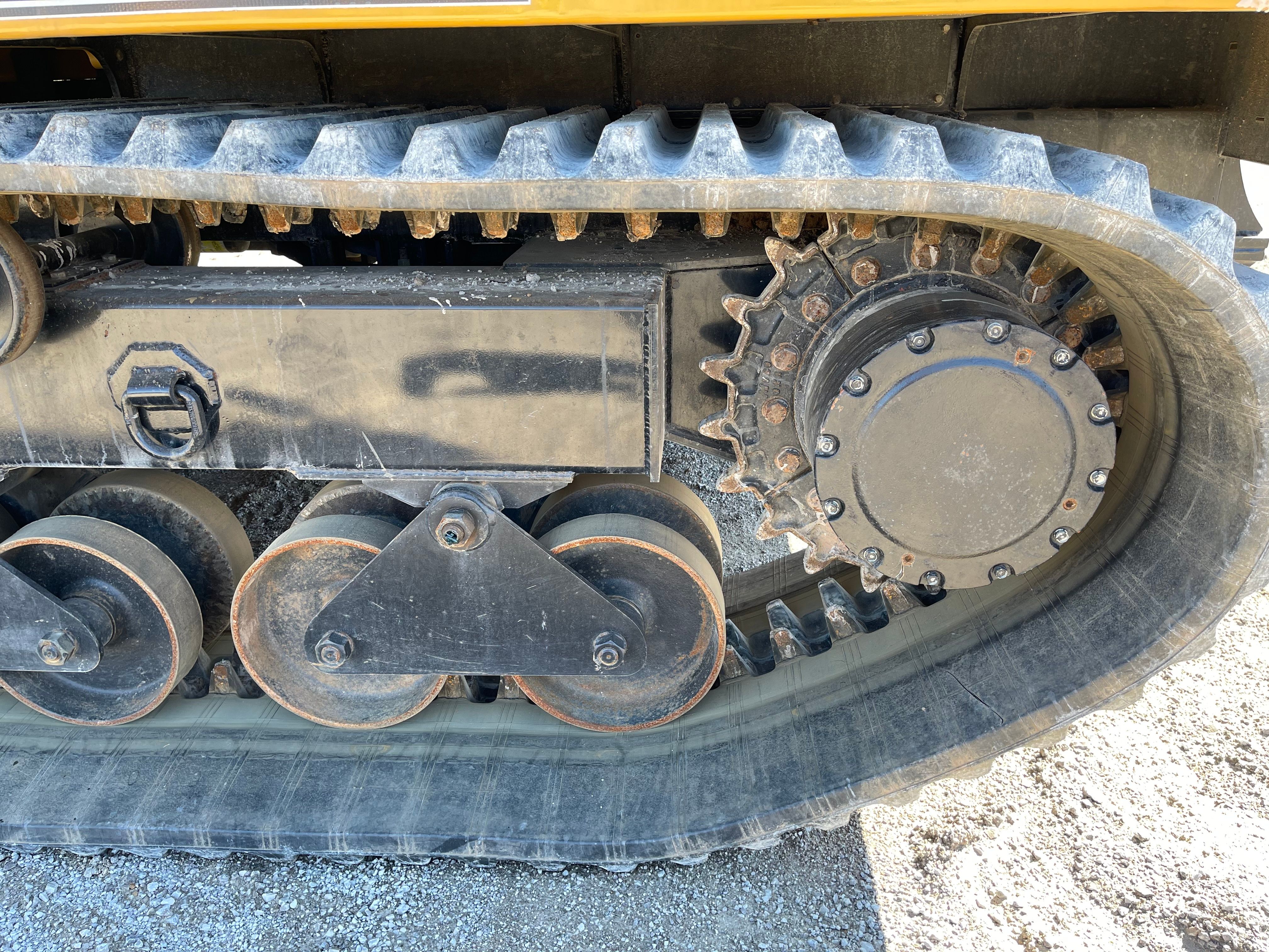 2018 MOROOKA MST 1500VD Photo 4 Thumbnail