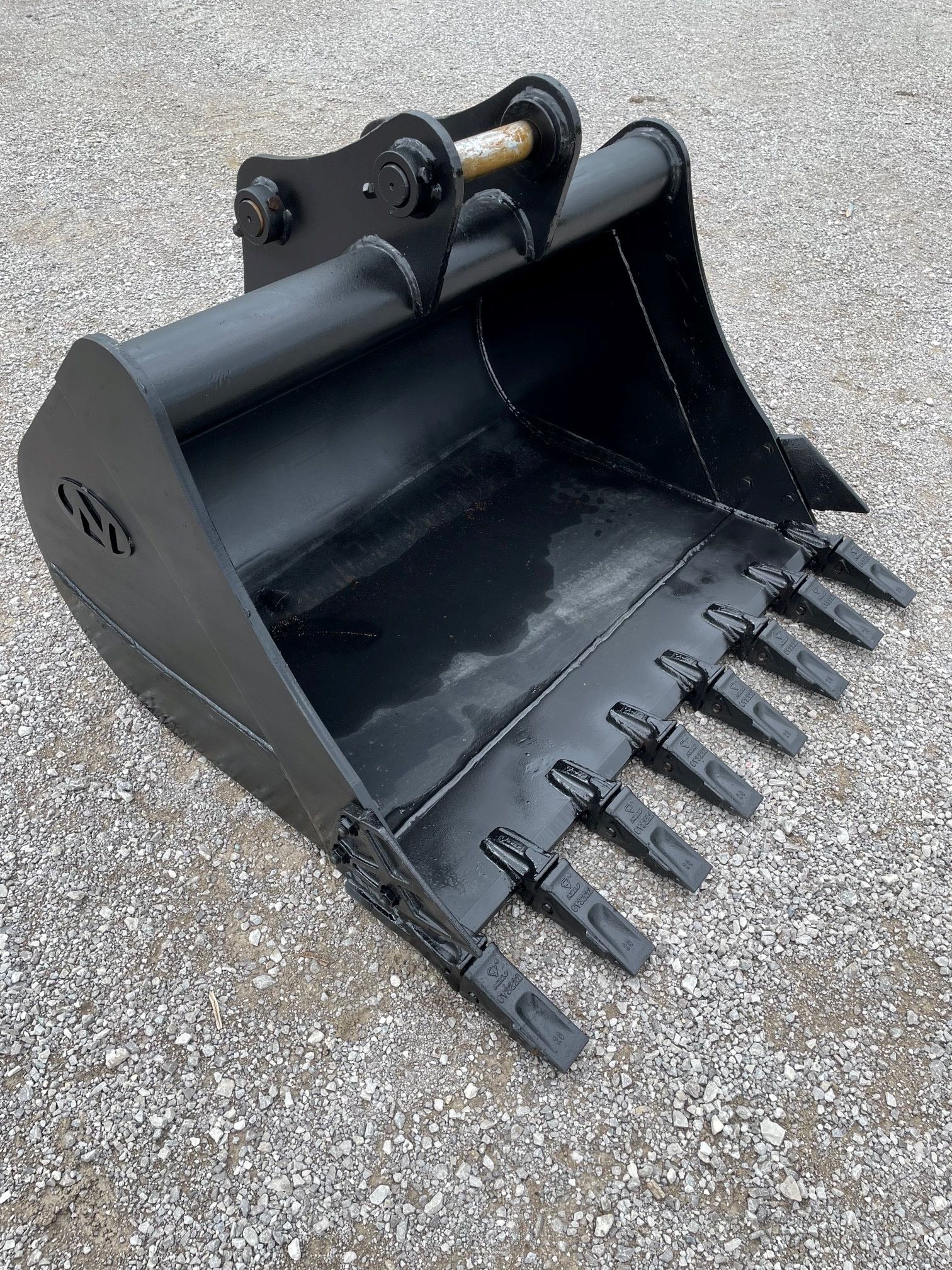 48" EXCAVATOR DIGGING BUCKET 50MM PIN Photo 2 Thumbnail