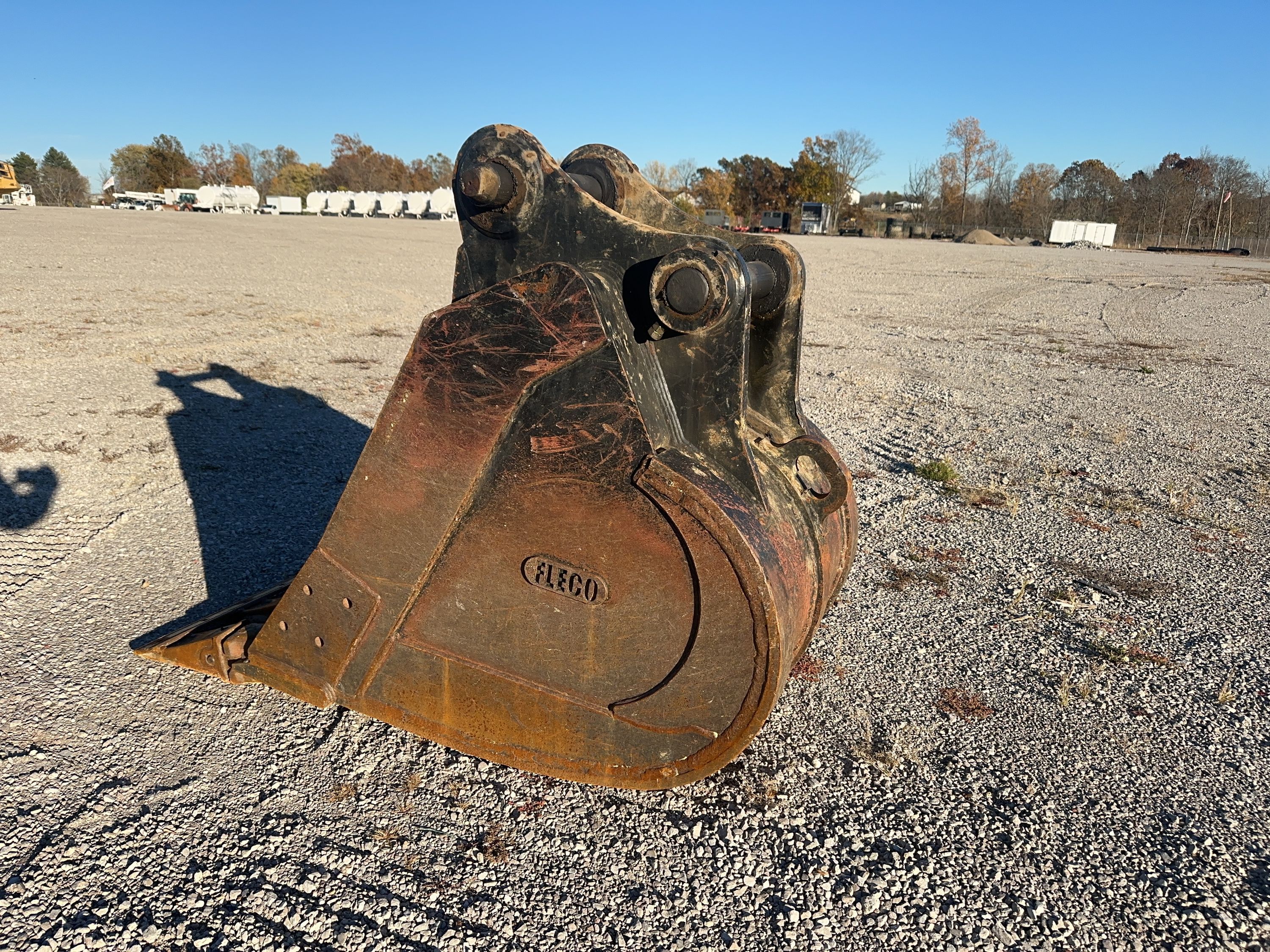 36" BUCKET FOR SY365C Photo 3 Thumbnail