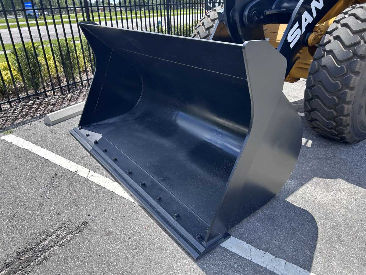 WHEEL LOADER BUCKET FOR SW305K Photo 1