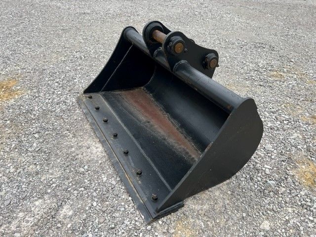 42" EXCAVATOR DITCH CLEANING BUCKET 45MM PIN Photo 1 Thumbnail