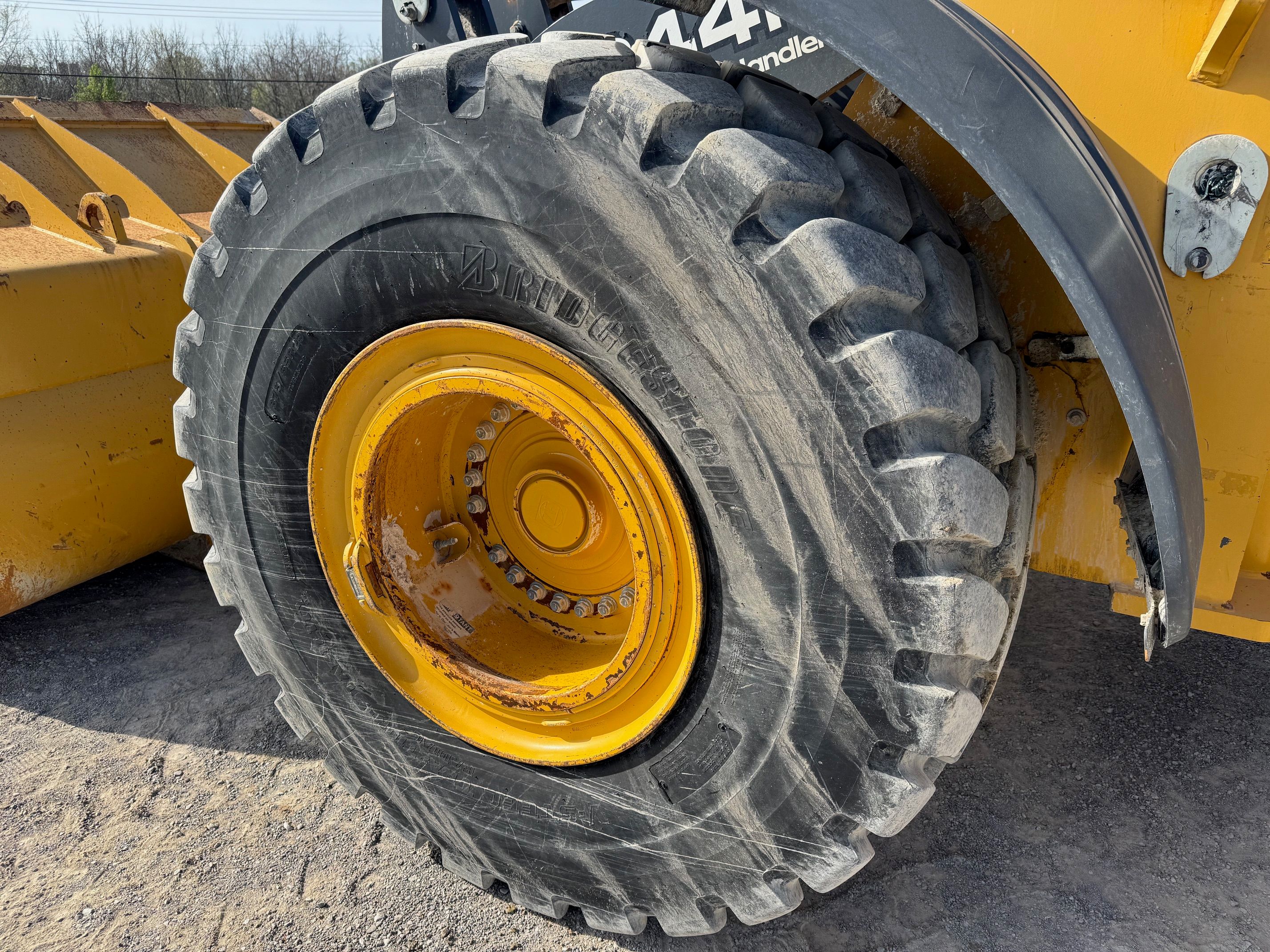 2017 JOHN DEERE 844K Photo 8 Thumbnail