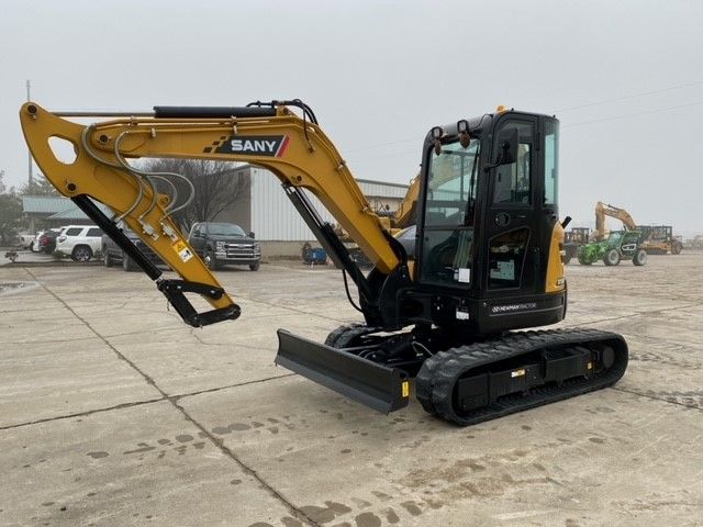 2023 SANY SY50U Photo 1 Thumbnail