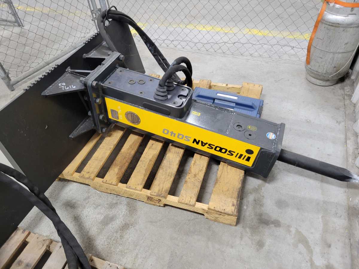 SOOSAN SQ40 HAMMER FOR SY50 Photo 1