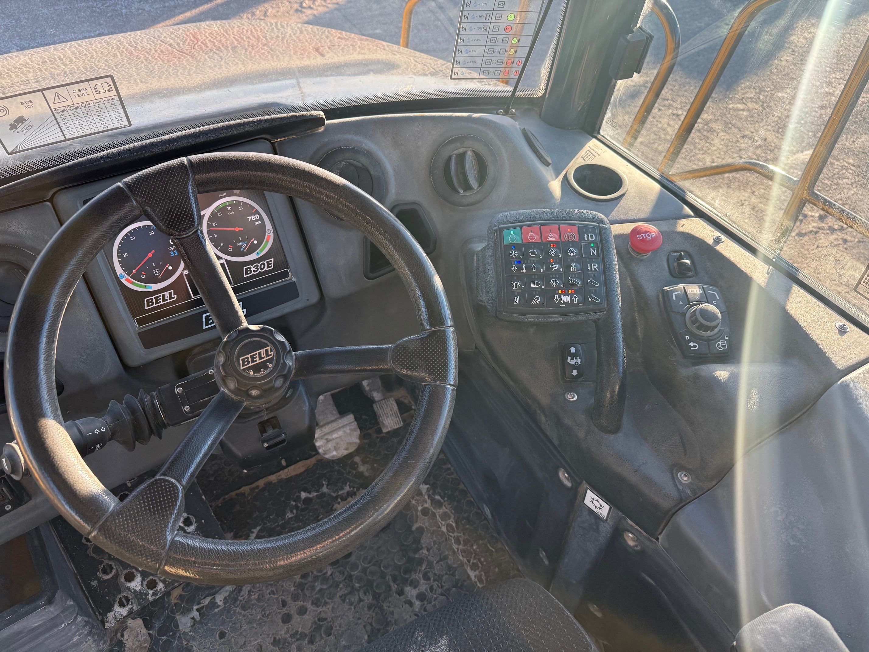 2021 BELL B30E Photo 8 Thumbnail