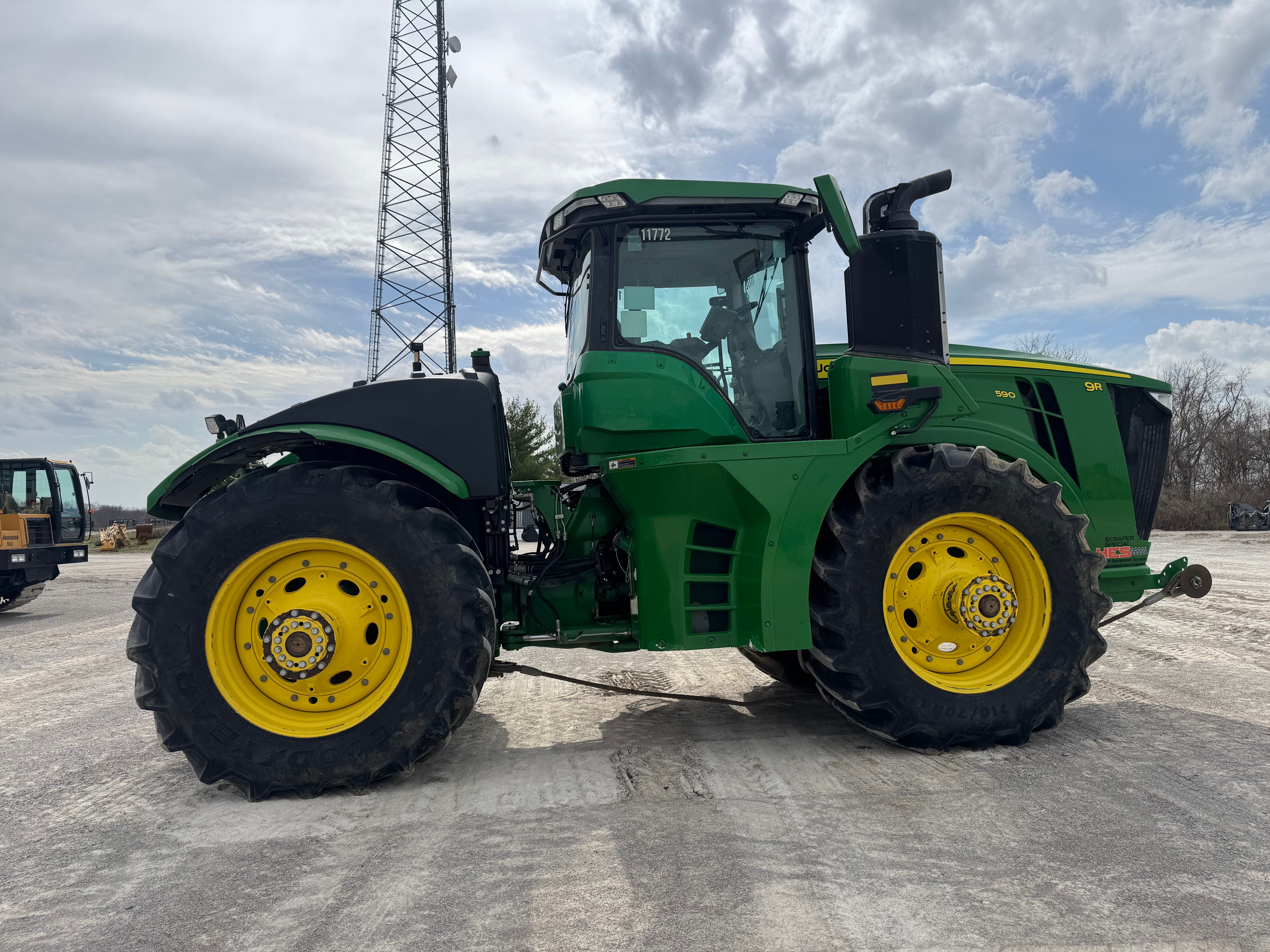 2022 JOHN DEERE 9R 590 Photo 12 Thumbnail