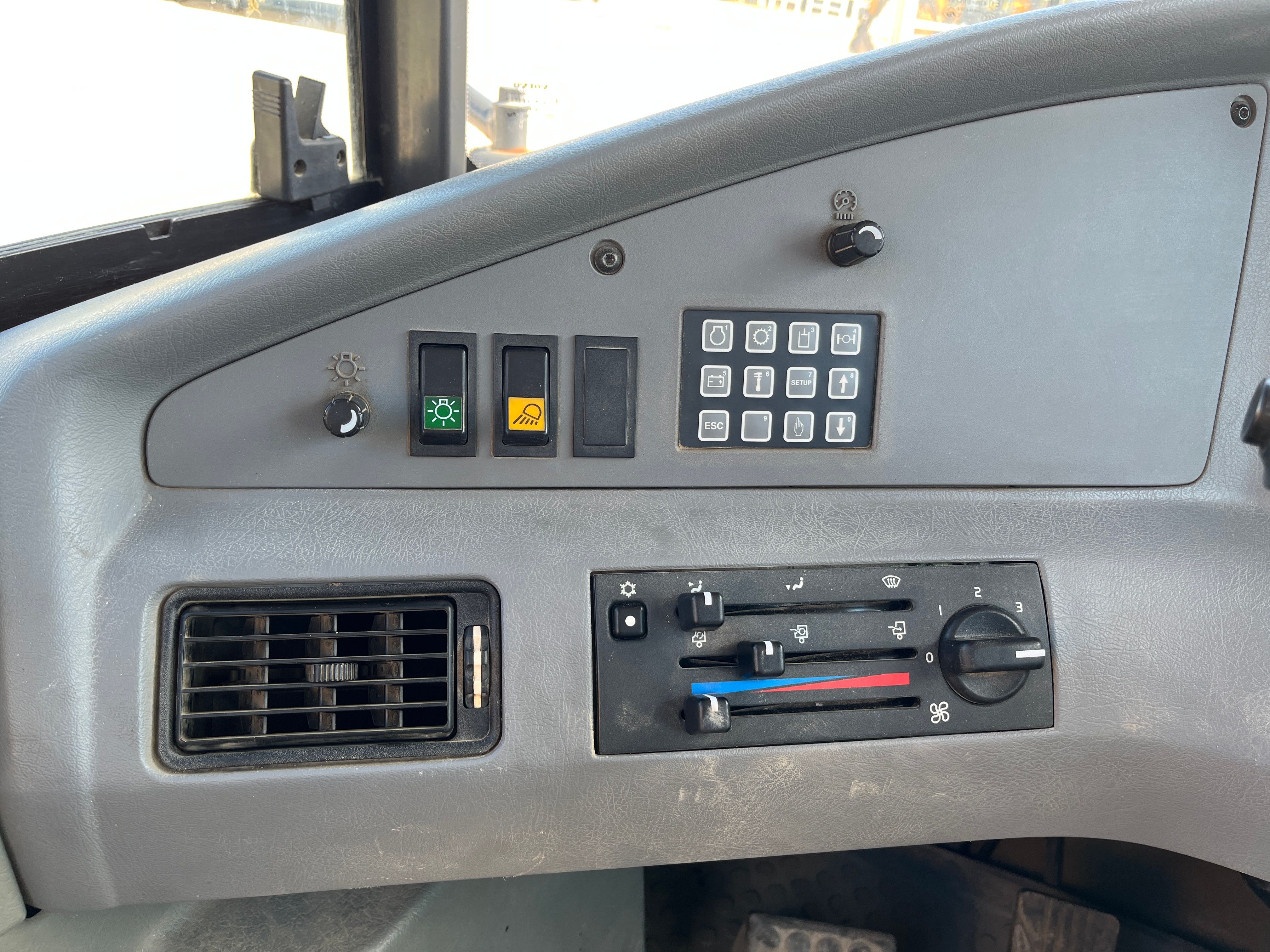 2008 VOLVO A40E Photo 8 Thumbnail