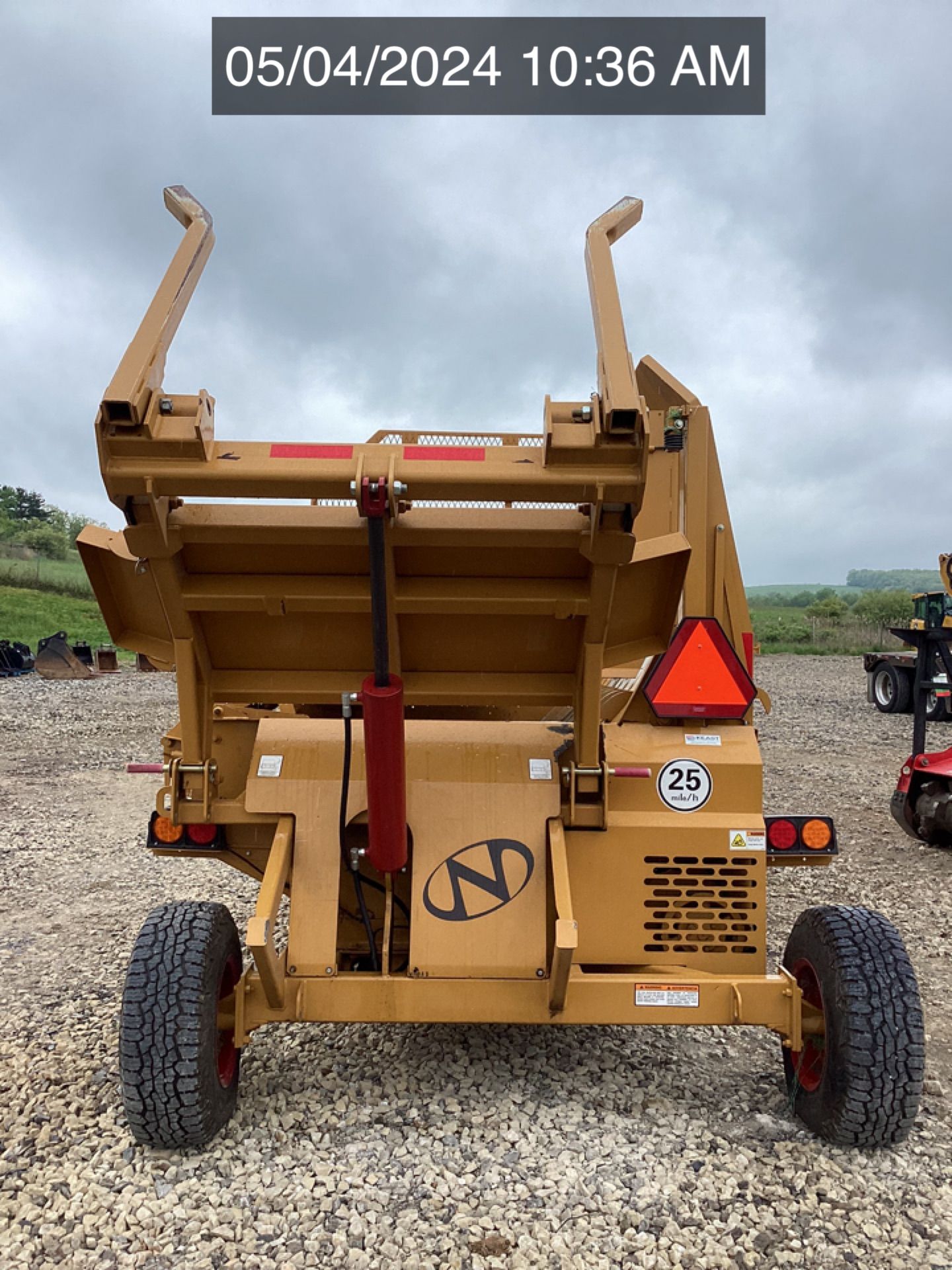 2023 HAYBUSTER 2574 BALEBUSTER Photo 8 Thumbnail