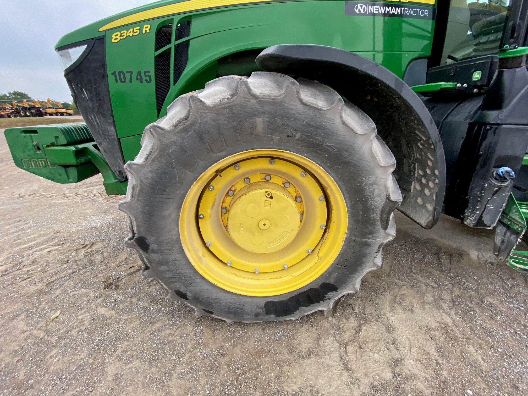 2015 JOHN DEERE 8345R Photo 6 Thumbnail
