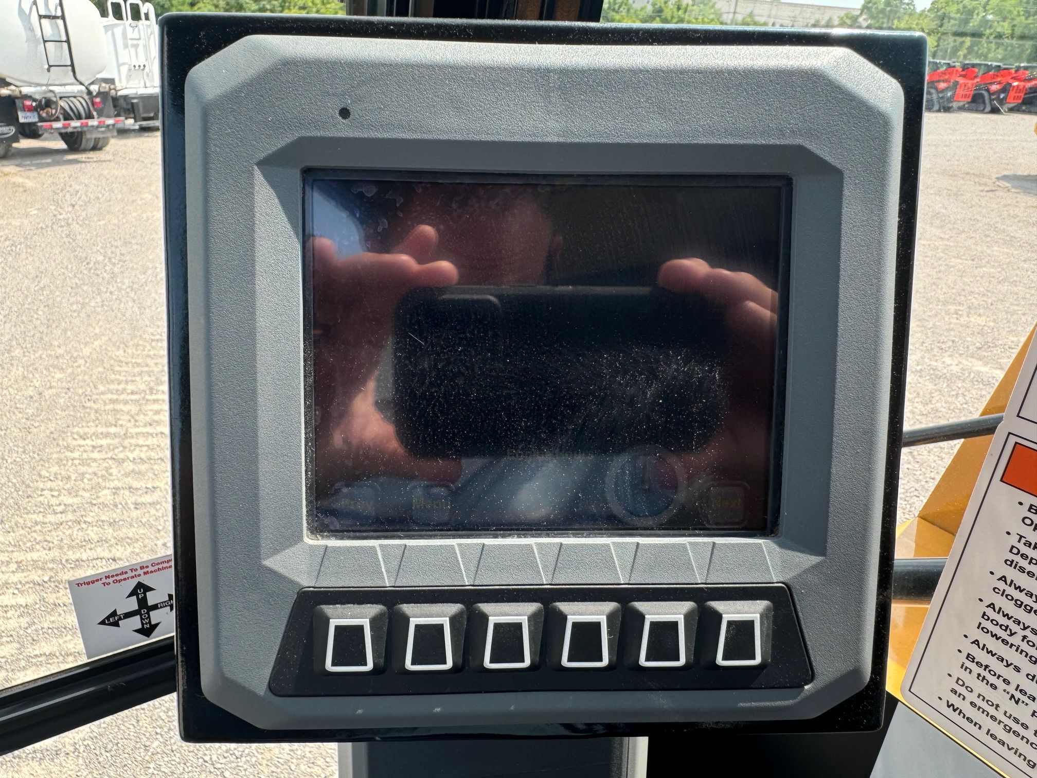 2023 MOROOKA MST 2200VDR Photo 9 Thumbnail