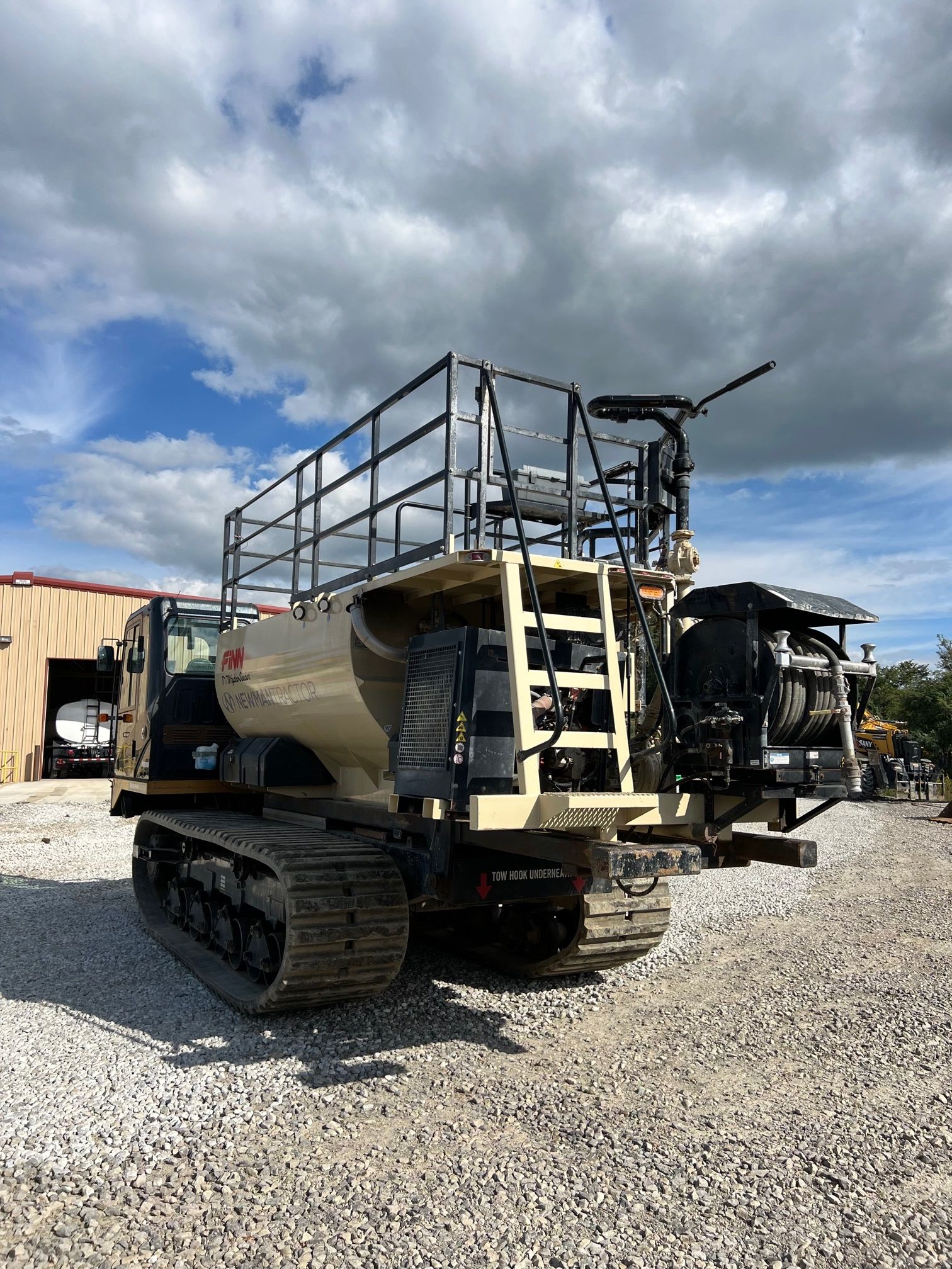 2014 MOROOKA MST 2200VD Photo 2 Thumbnail