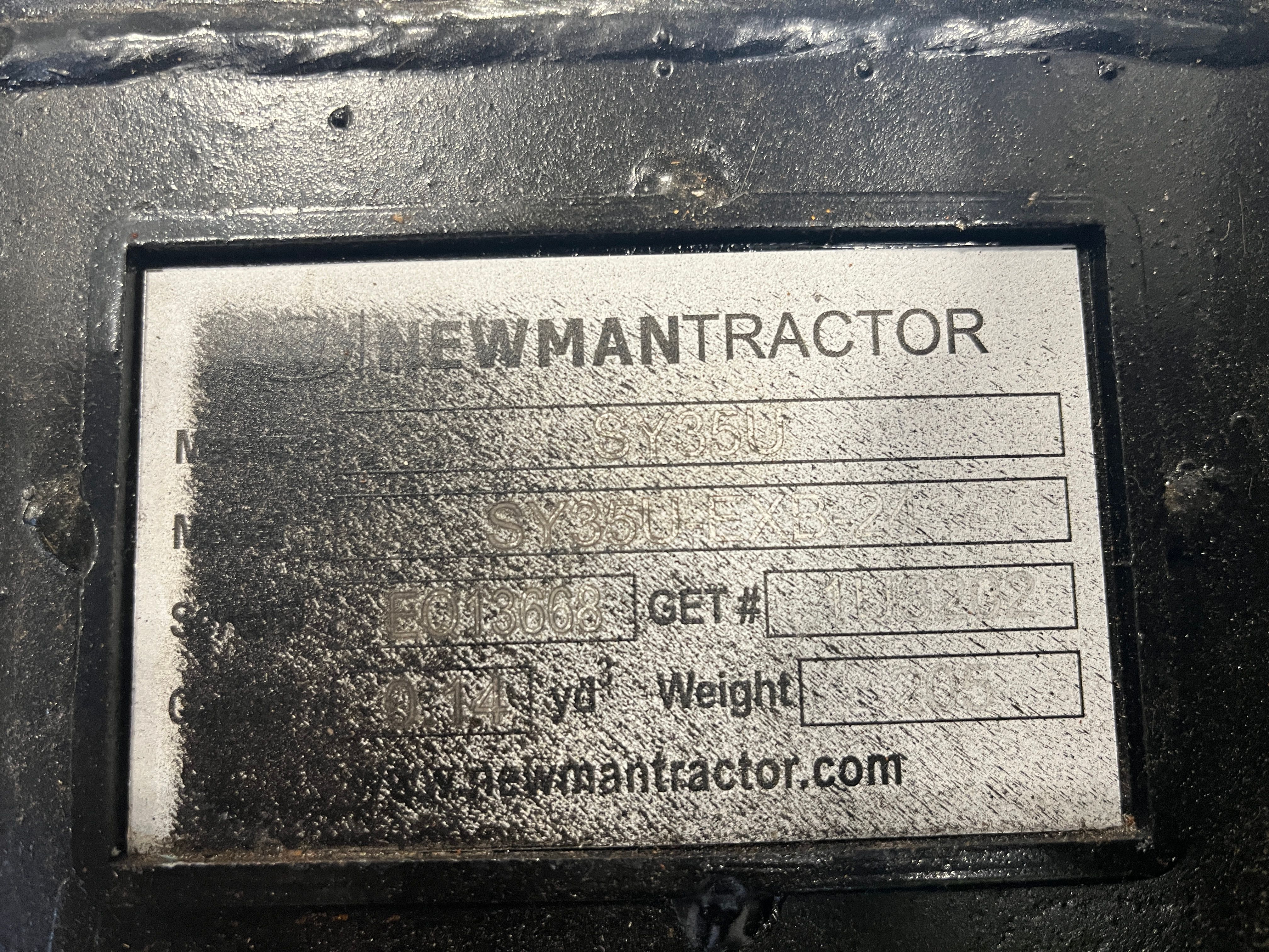 24" BUCKET FOR SY35U Photo 5 Thumbnail