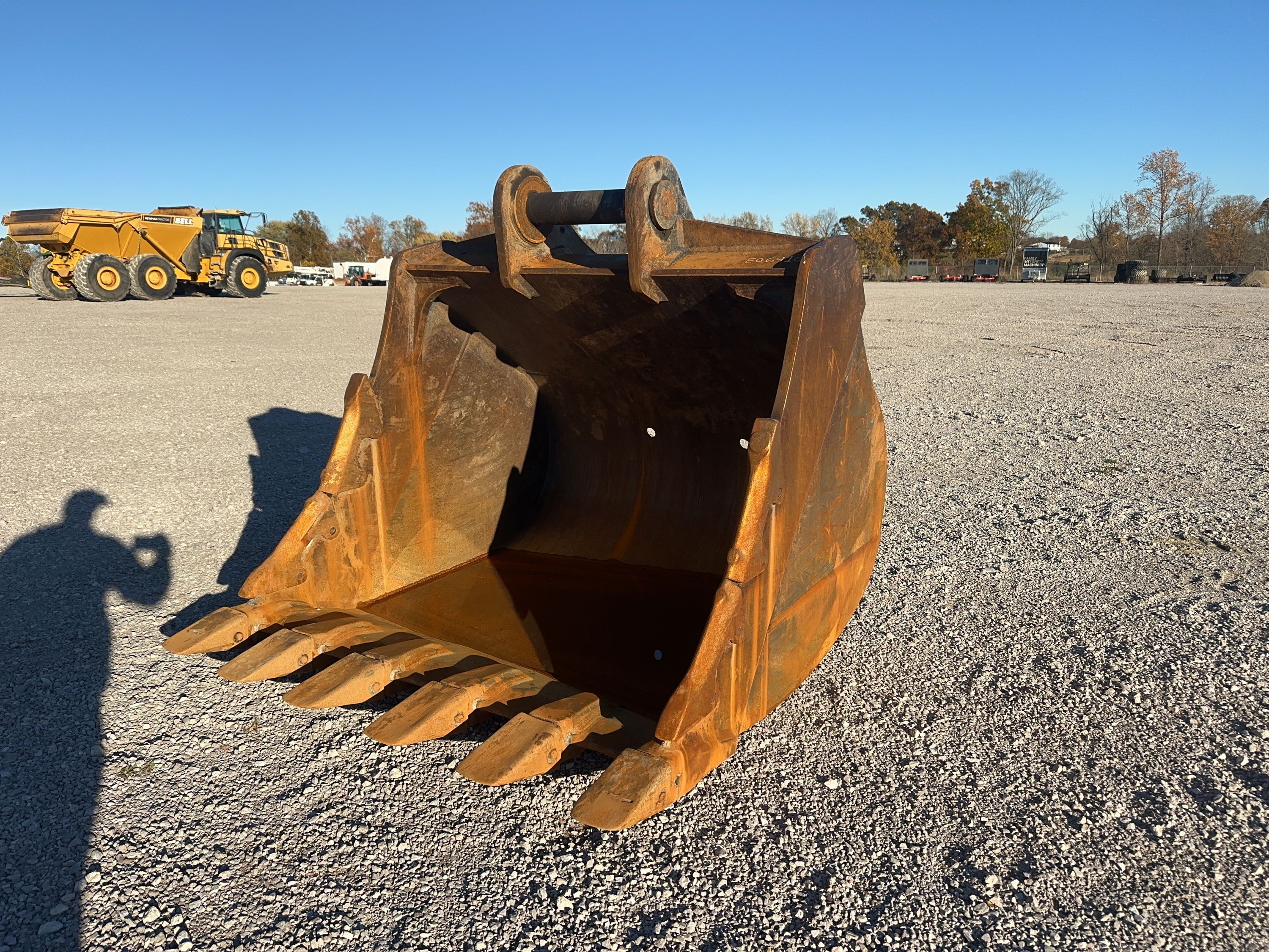 72" BUCKET FOR SY500H Photo 1 Thumbnail