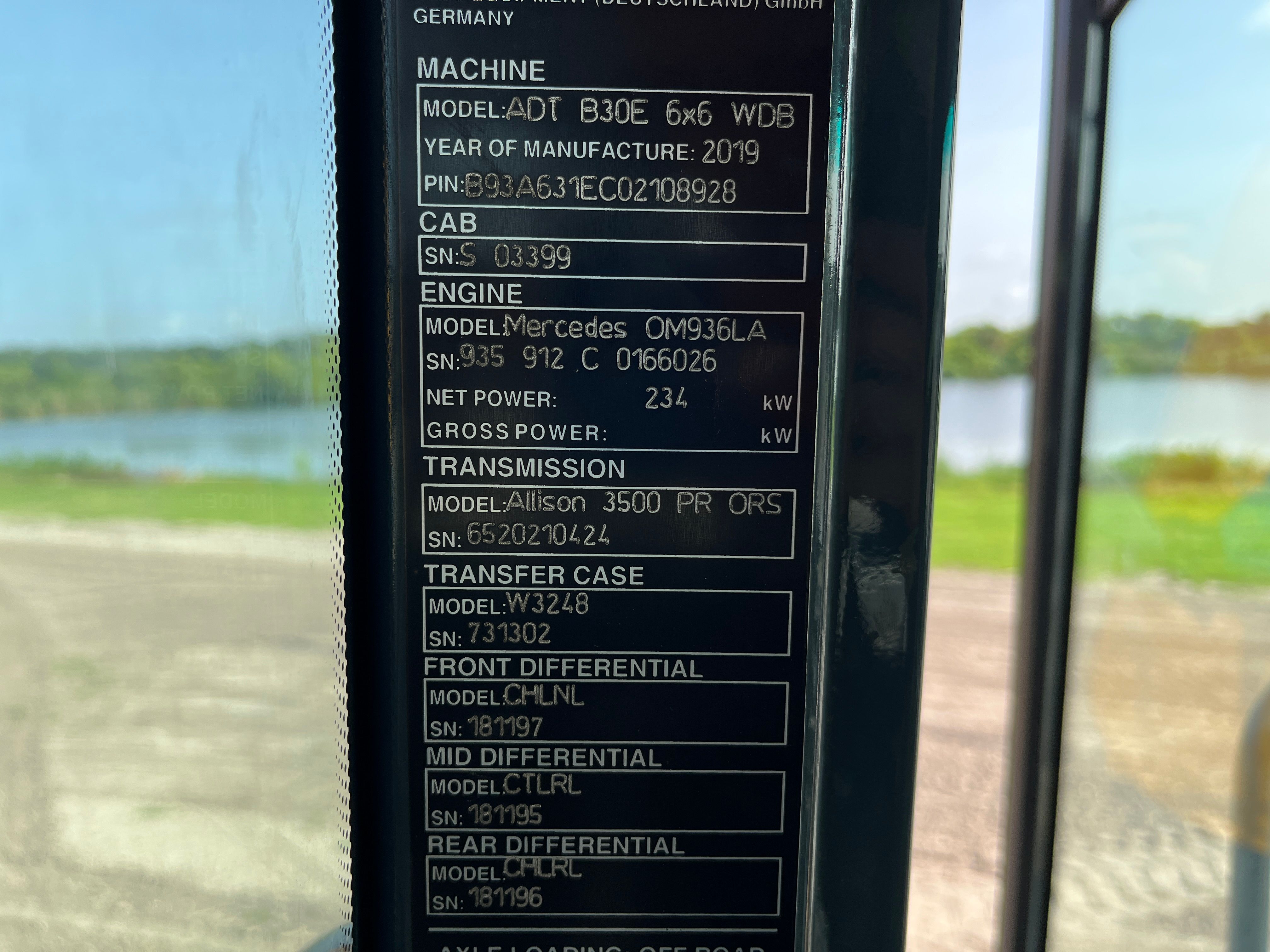 2019 BELL B30E Photo 17 Thumbnail