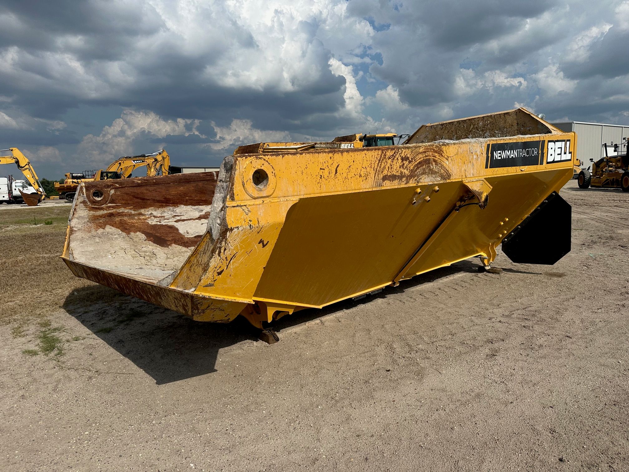 BELL B30E OFFROAD TRUCK BED Photo 3 Thumbnail