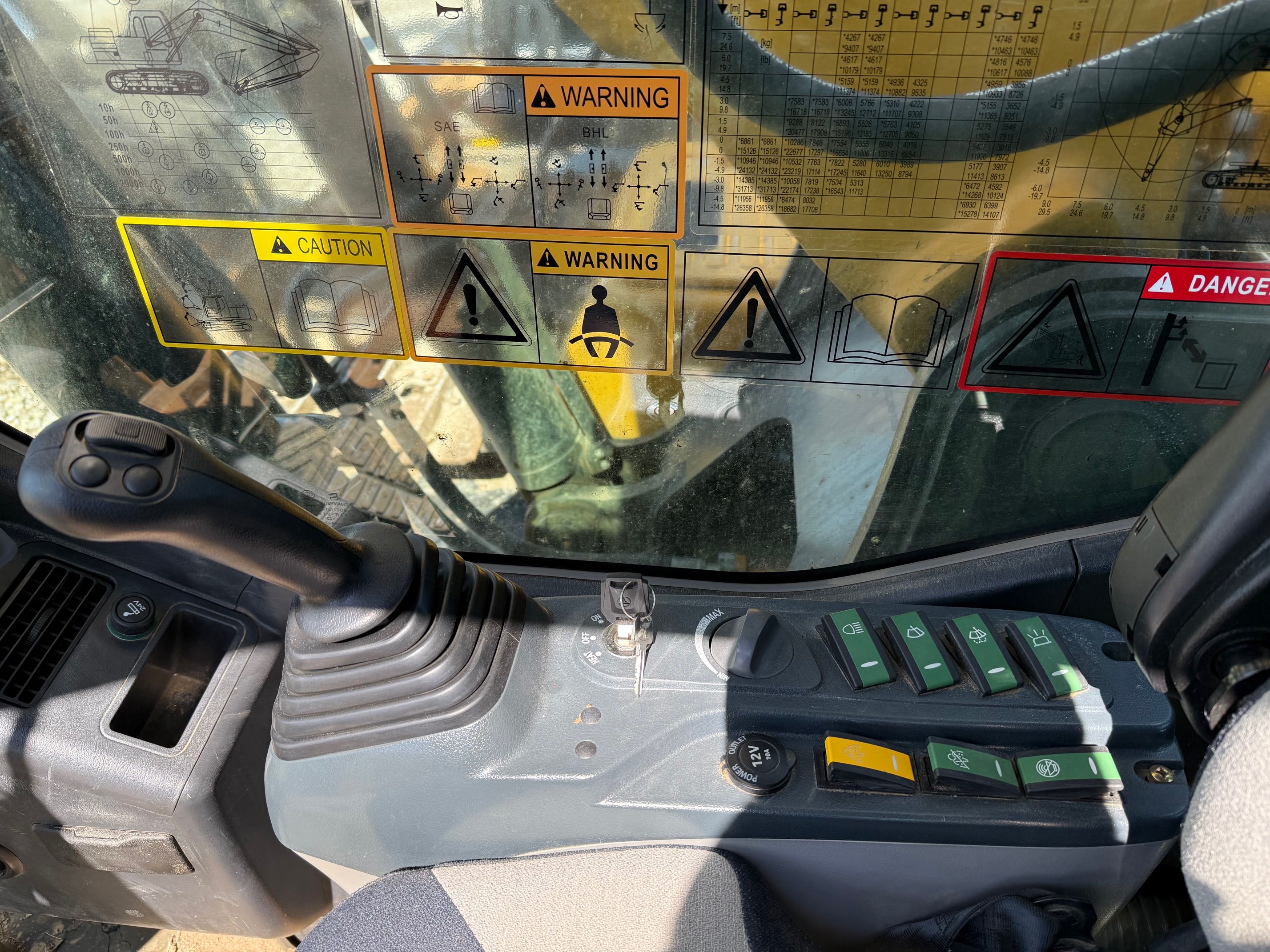 2022 SANY SY225C Photo 8 Thumbnail