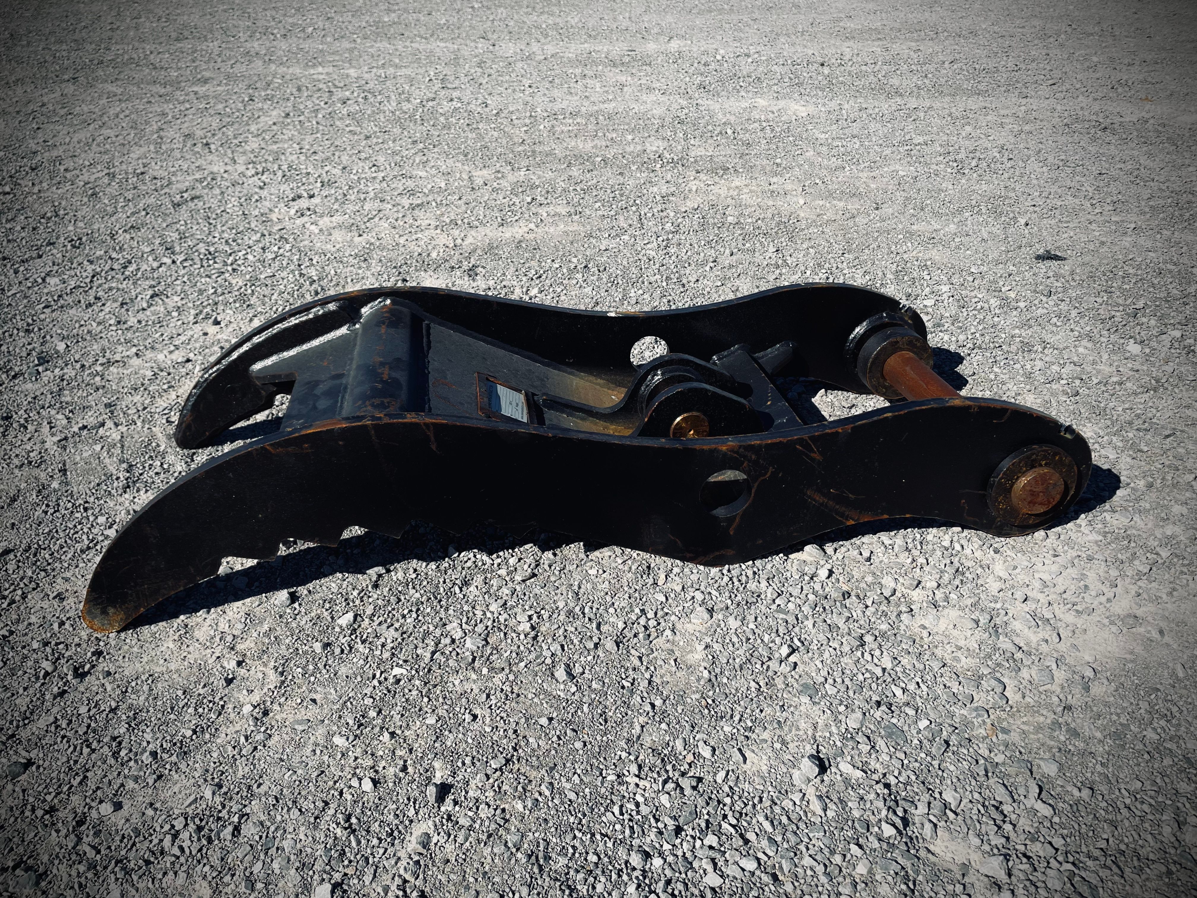 THUMB FOR SY80U (NO QUICK COUPLER) Photo 1 Thumbnail