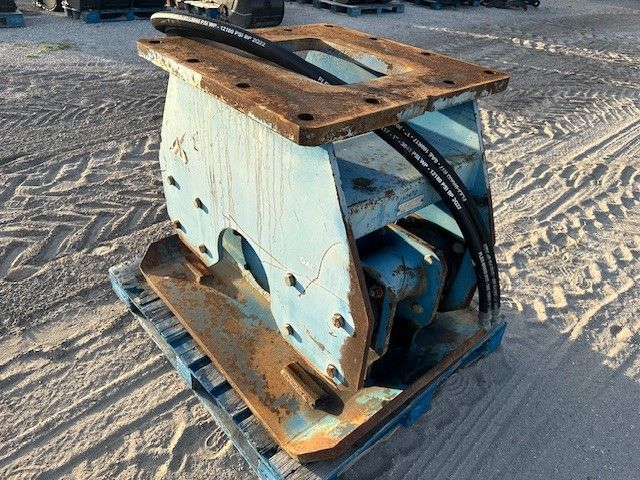 PLATE COMPACTOR FOR SANY 335 Photo 4 Thumbnail