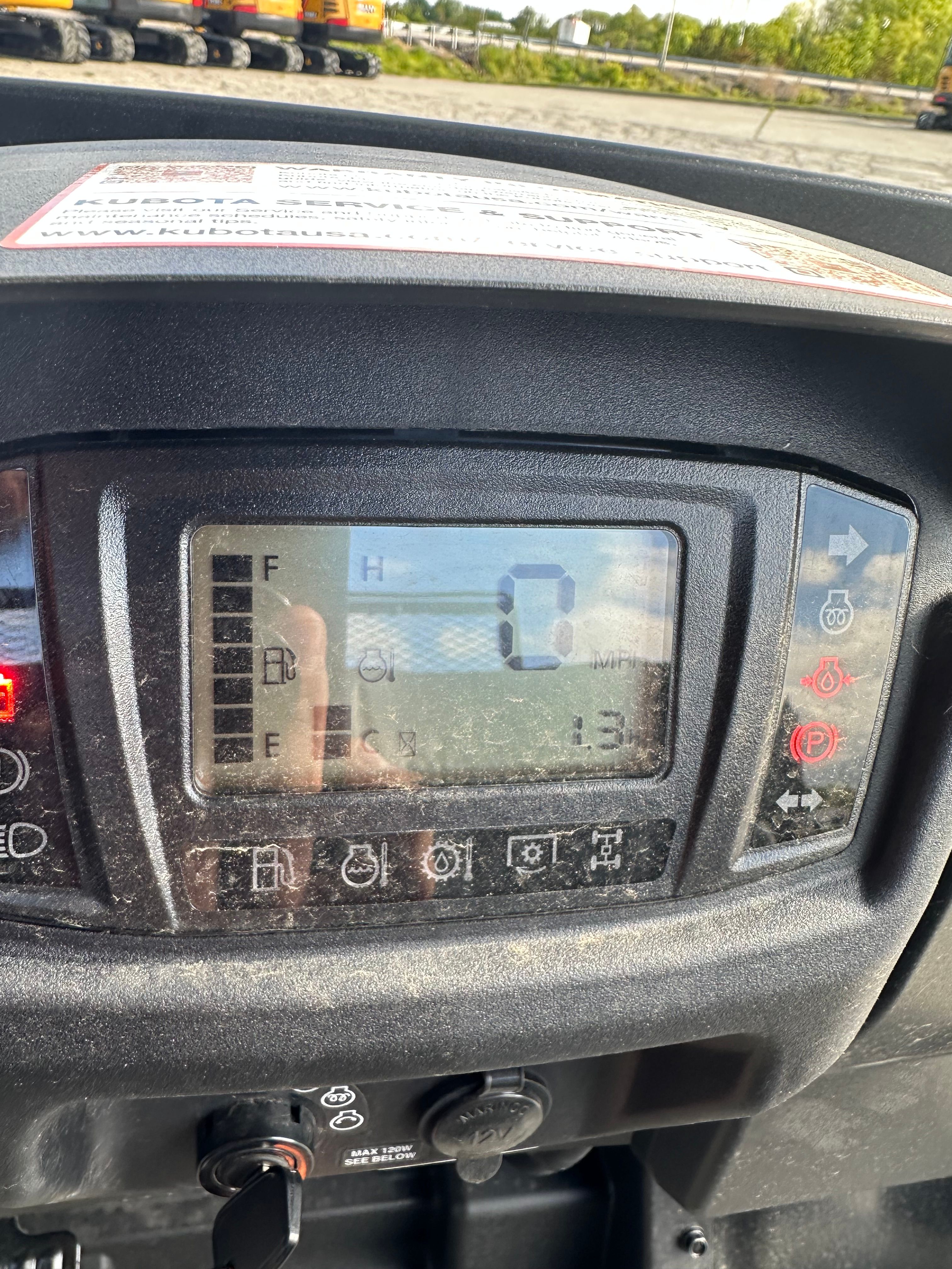 2023 KUBOTA RTV-X1140 Photo 6 Thumbnail