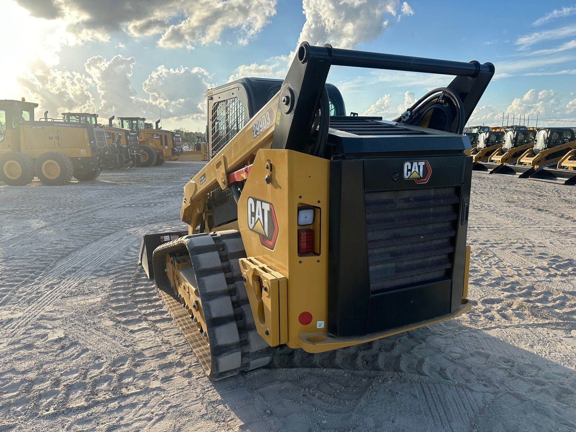 2024 CAT 299D3 Photo 3 Thumbnail