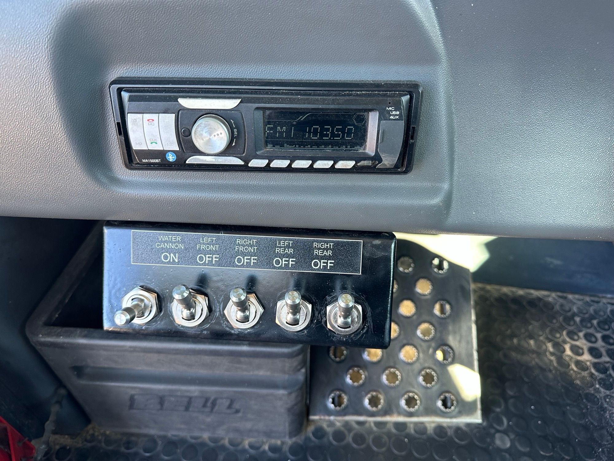 2019 BELL B30E Photo 8 Thumbnail