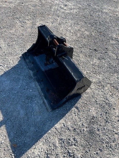 36" DC BUCKET FOR SY16C Photo 3 Thumbnail