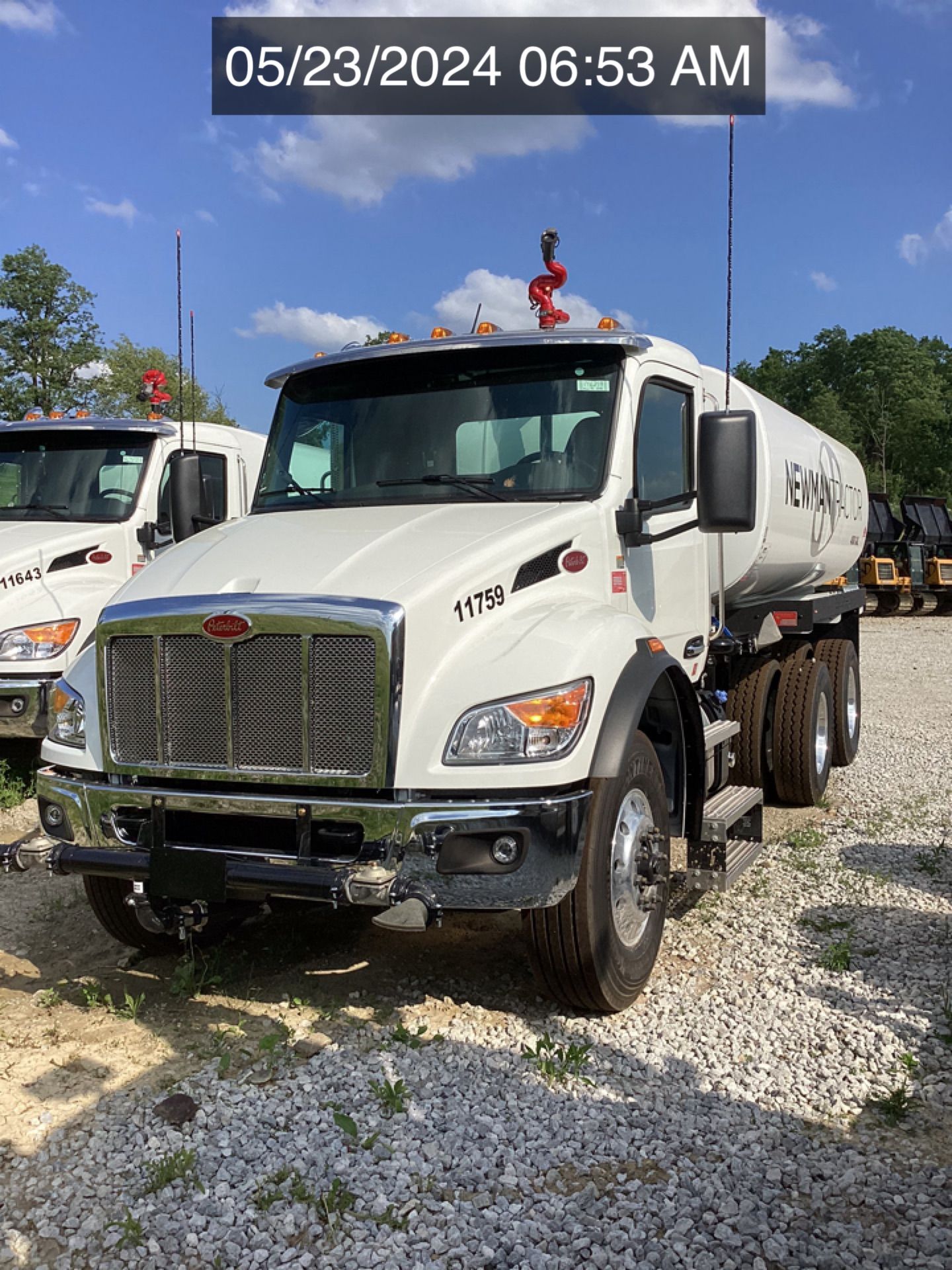 2025 PETERBILT 548 WATER Photo 1 Thumbnail