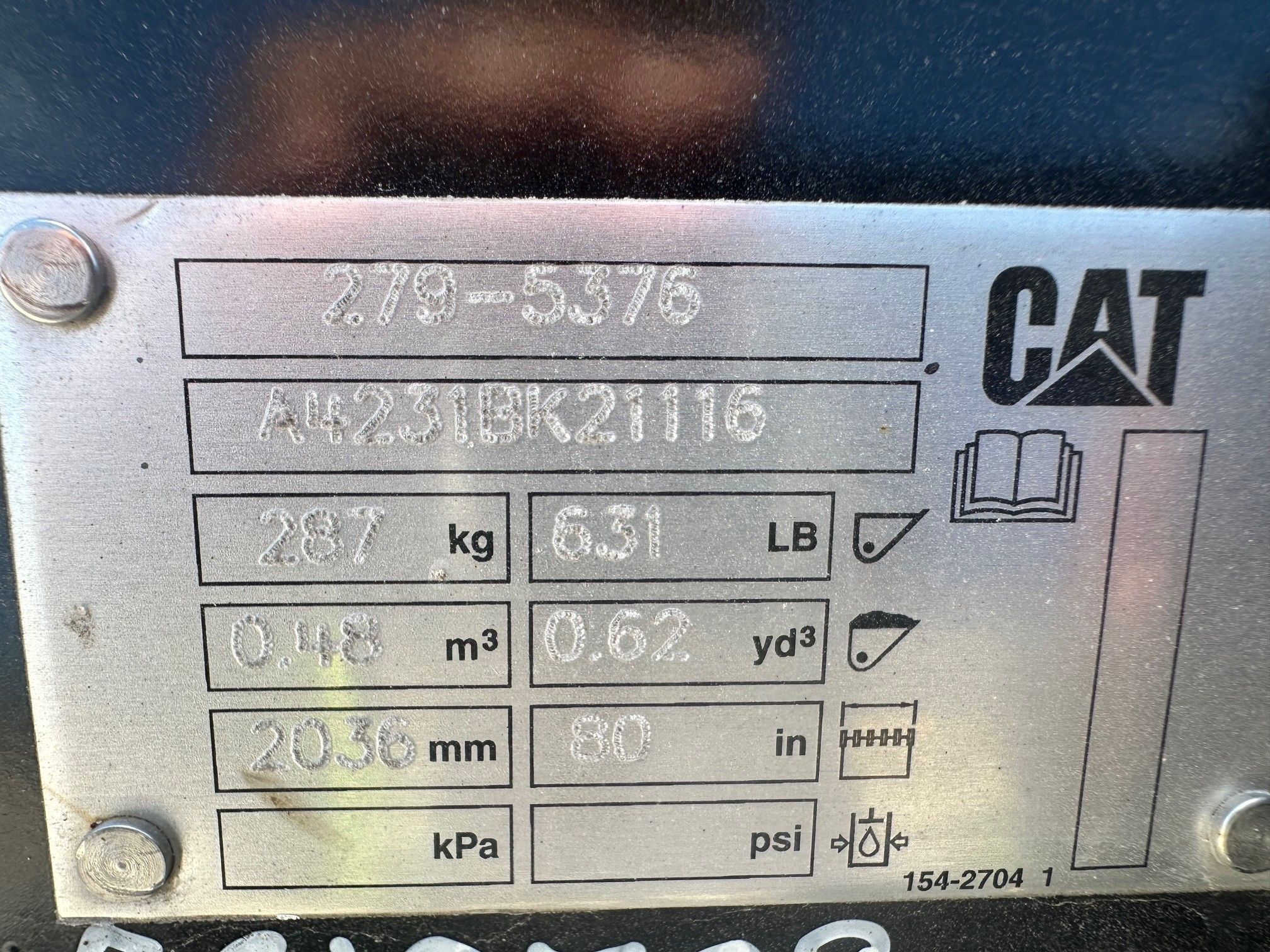 CAT 299D3 80" Skid Steer Bucket Photo 5 Thumbnail