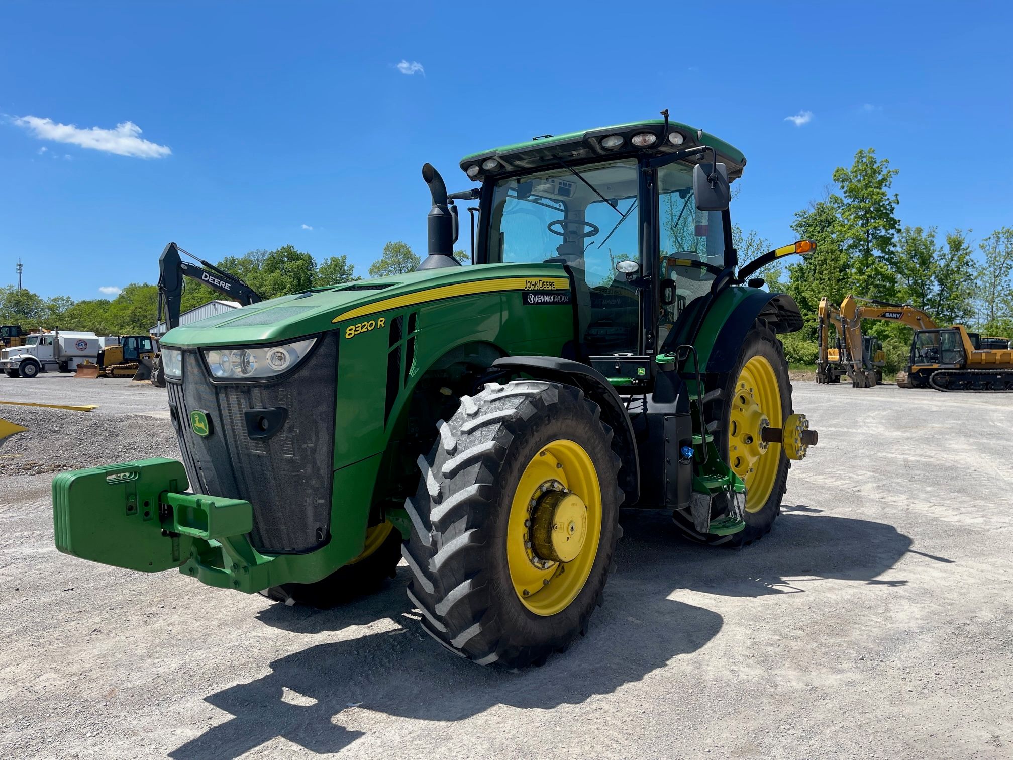 2019 JOHN DEERE 8320R Photo 1 Thumbnail
