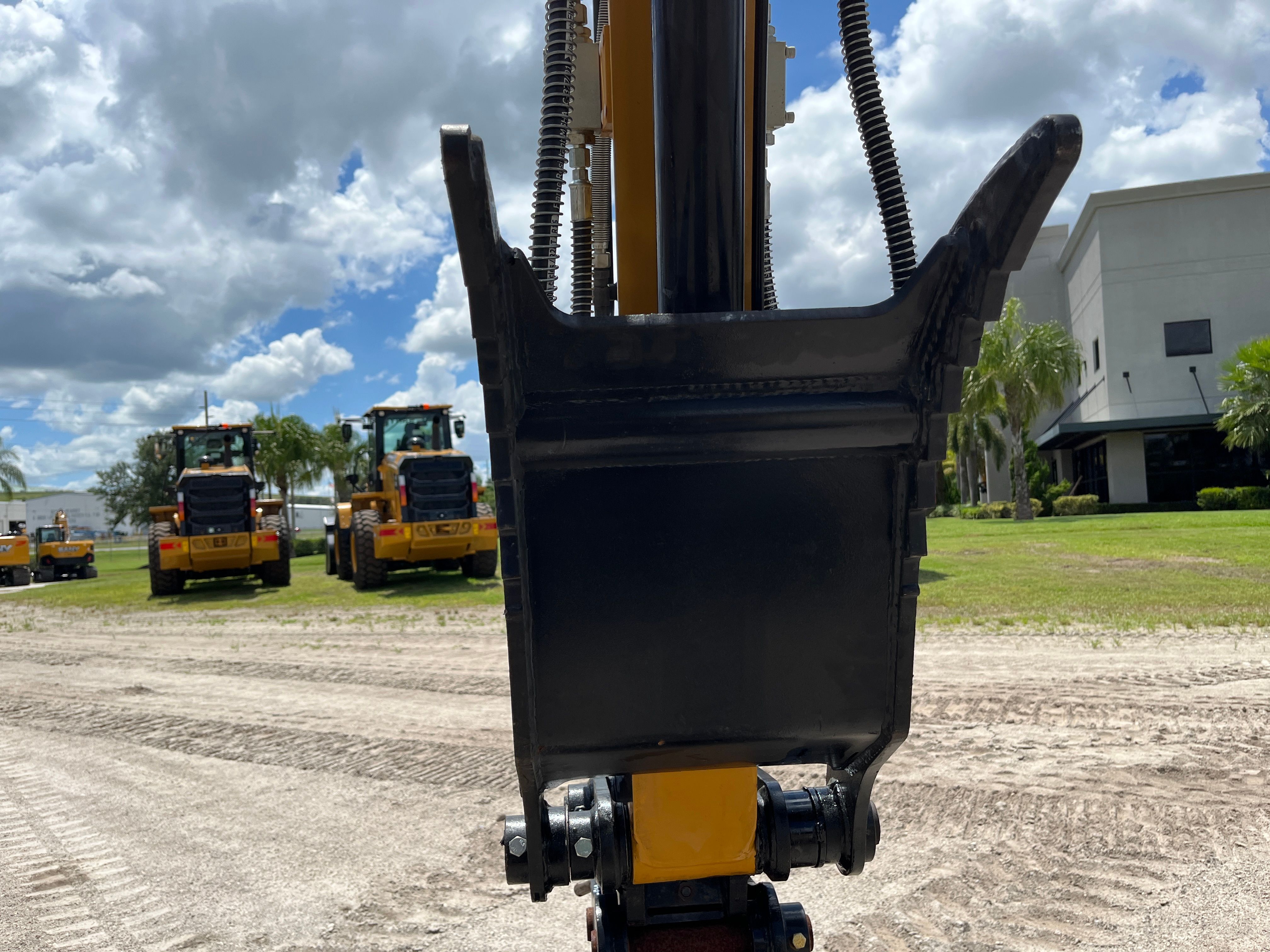 THL THUMB LONG (QUICK COUPLER) FOR SY26U Photo 2 Thumbnail