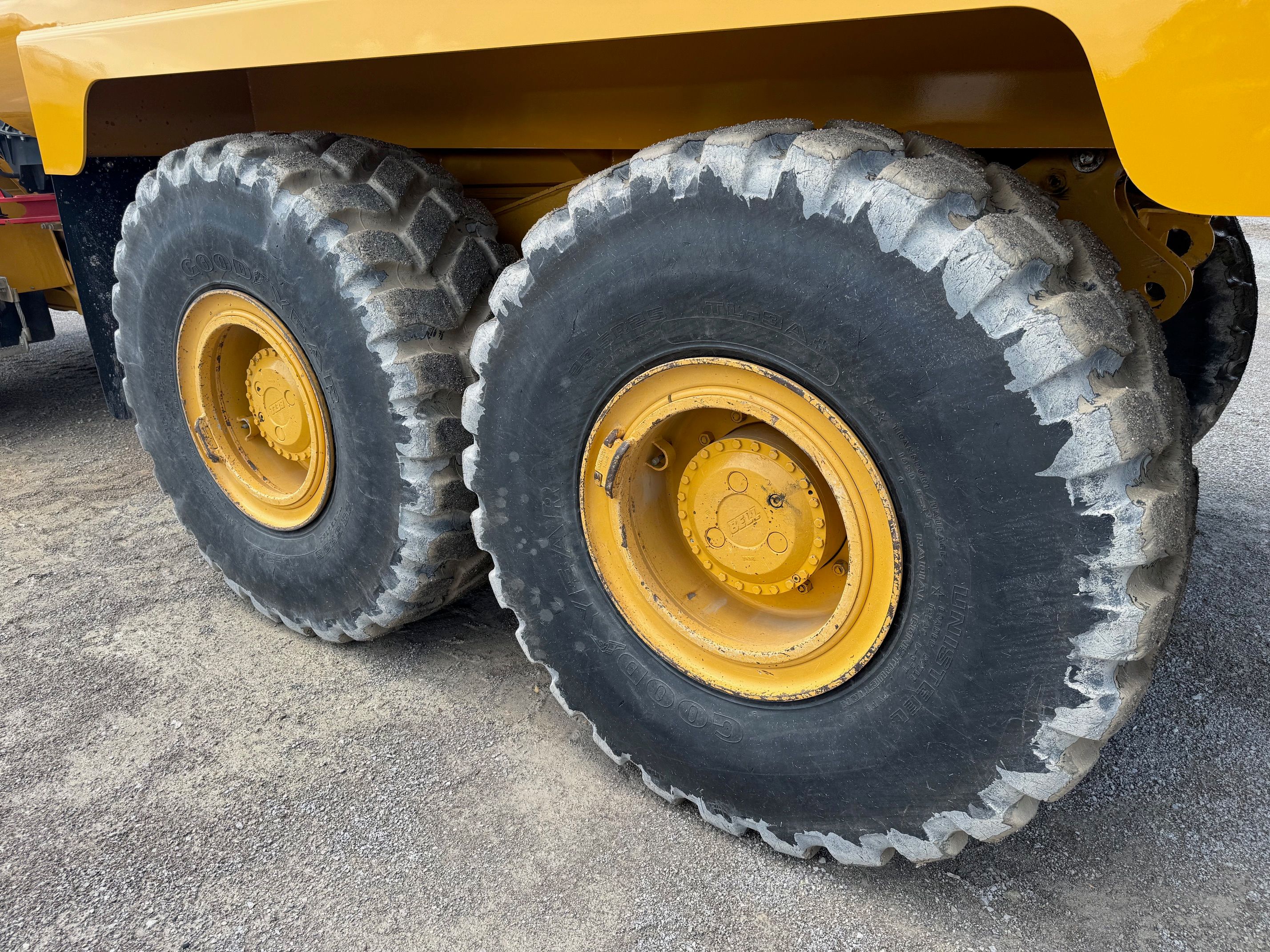 2019 BELL B25E Photo 7 Thumbnail