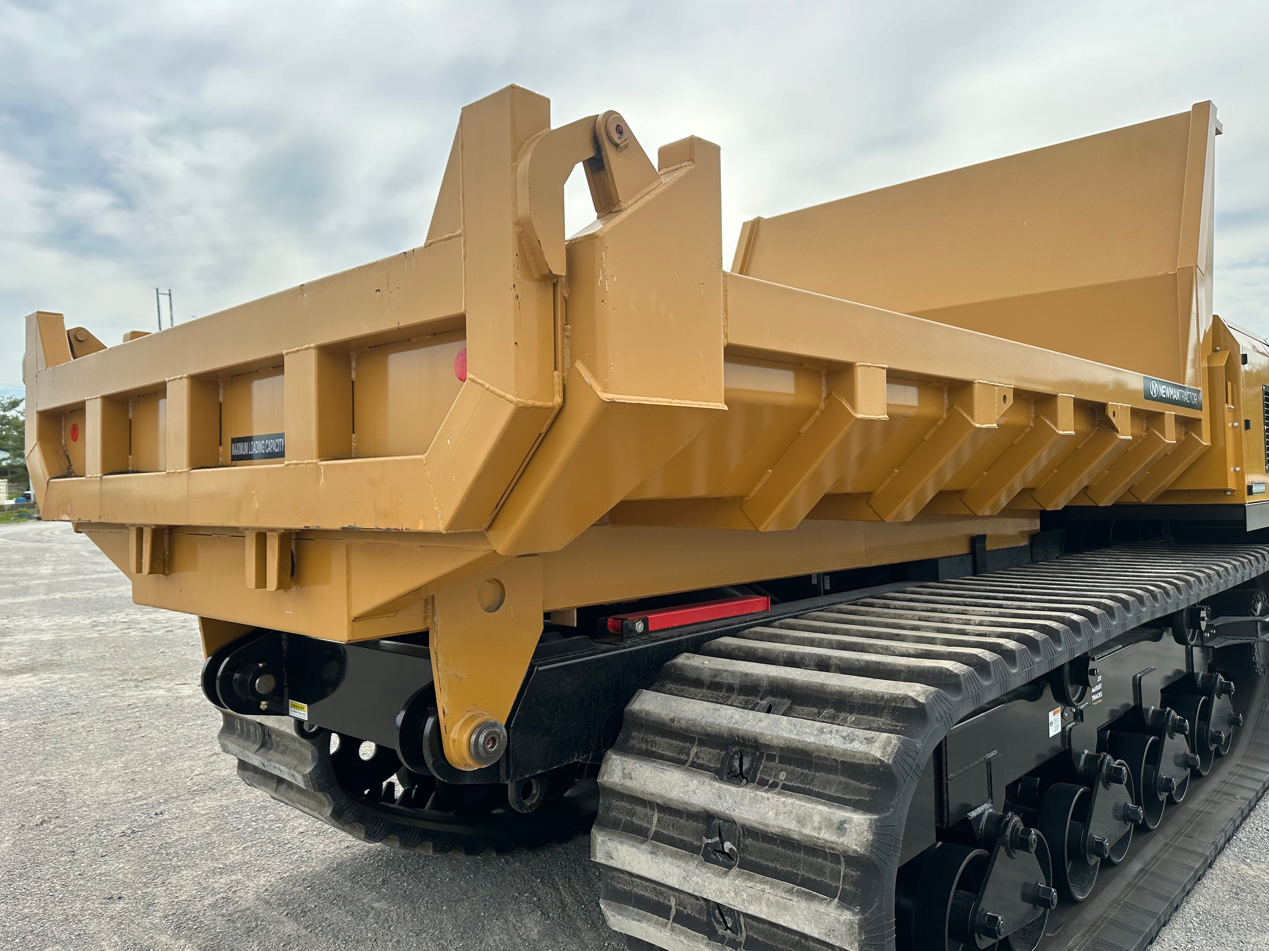 DUMP BED FOR MST 2200VD Photo 2 Thumbnail