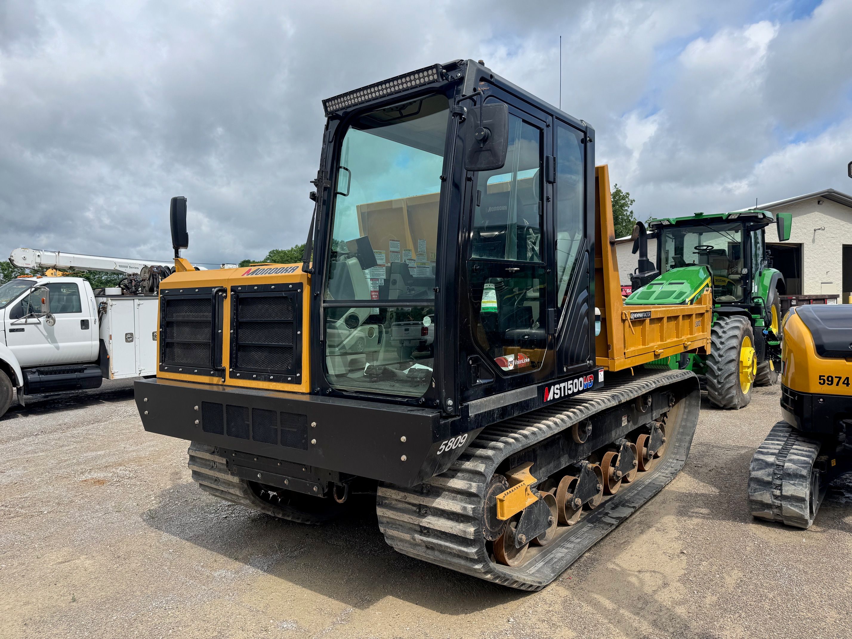 2023 MOROOKA MST 1500VD Photo 1 Thumbnail