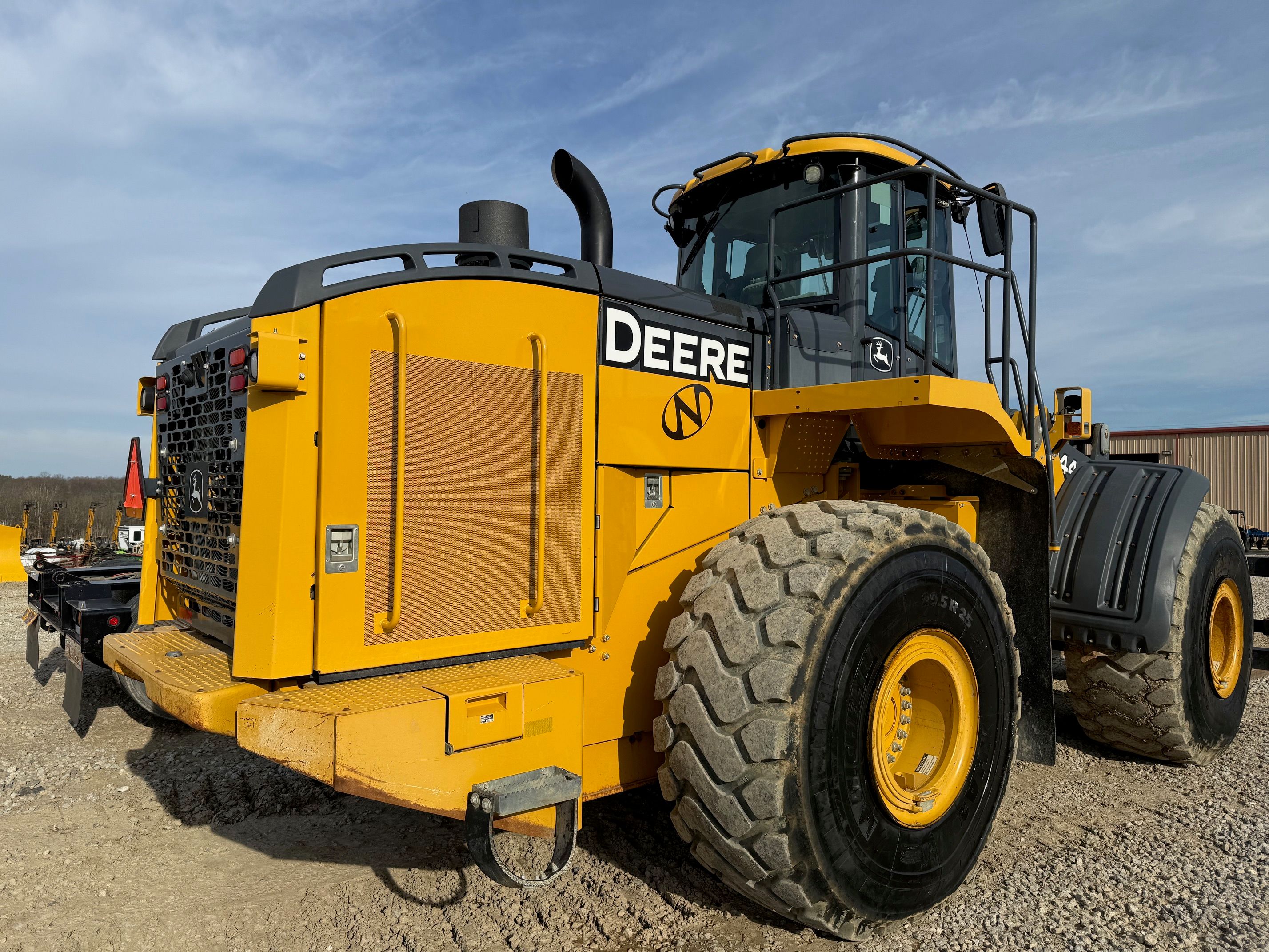 2019 JOHN DEERE 844K Photo 3 Thumbnail