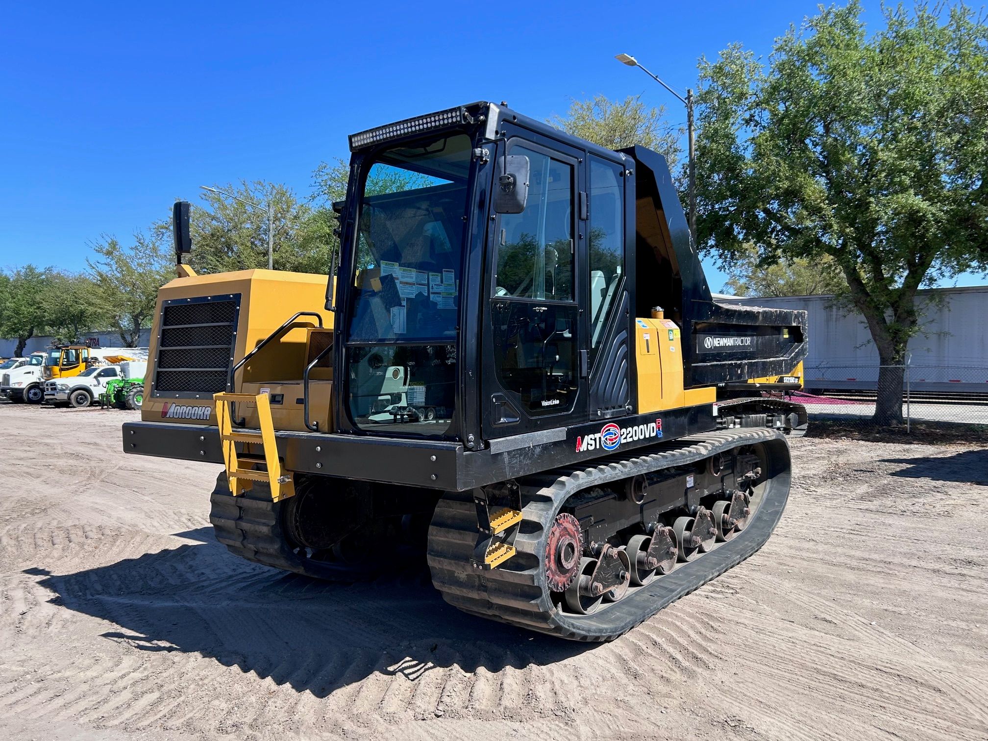 2022 MOROOKA MST 2200VDR Photo 1 Thumbnail