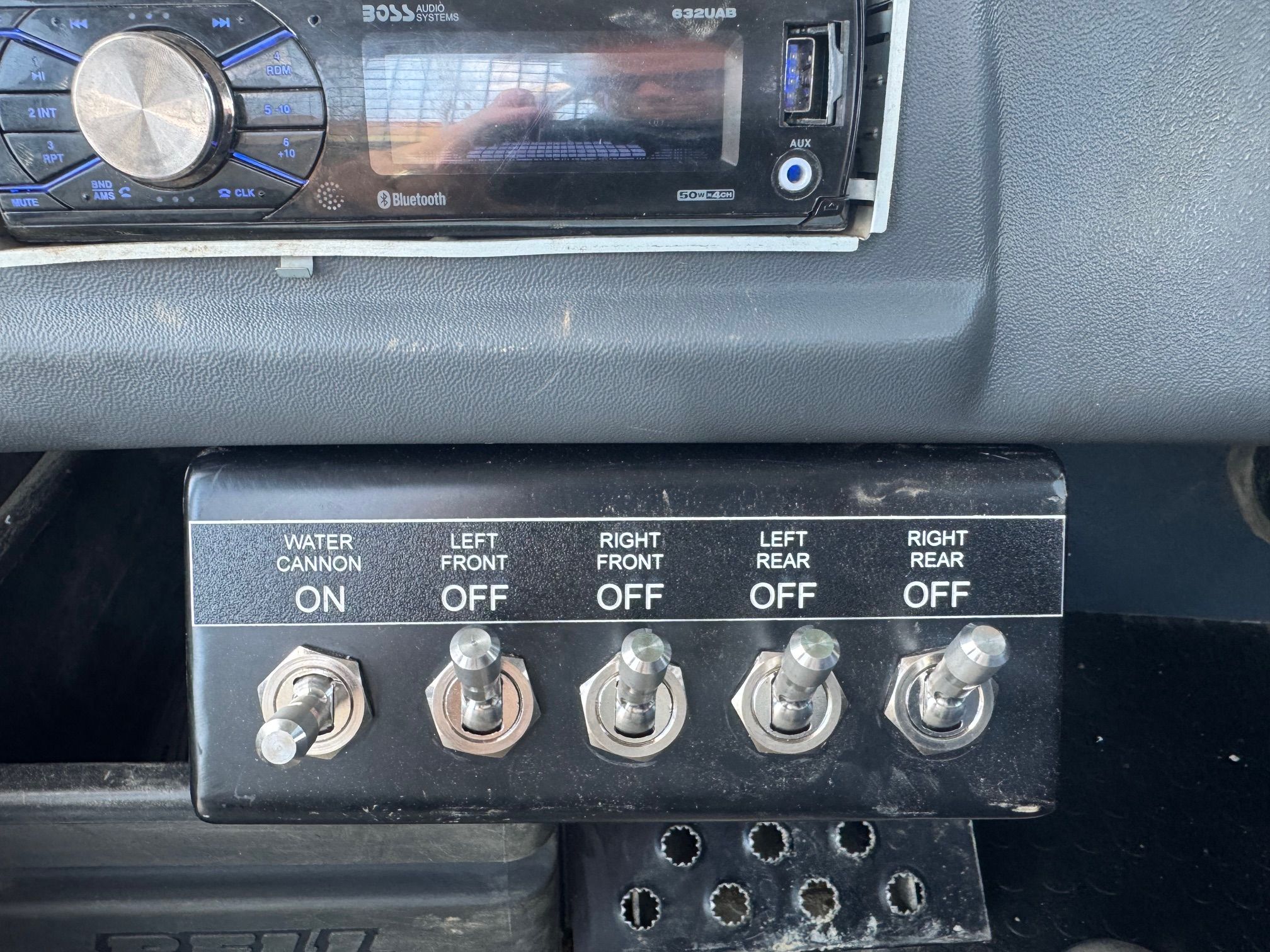 2019 BELL B25E Photo 11 Thumbnail