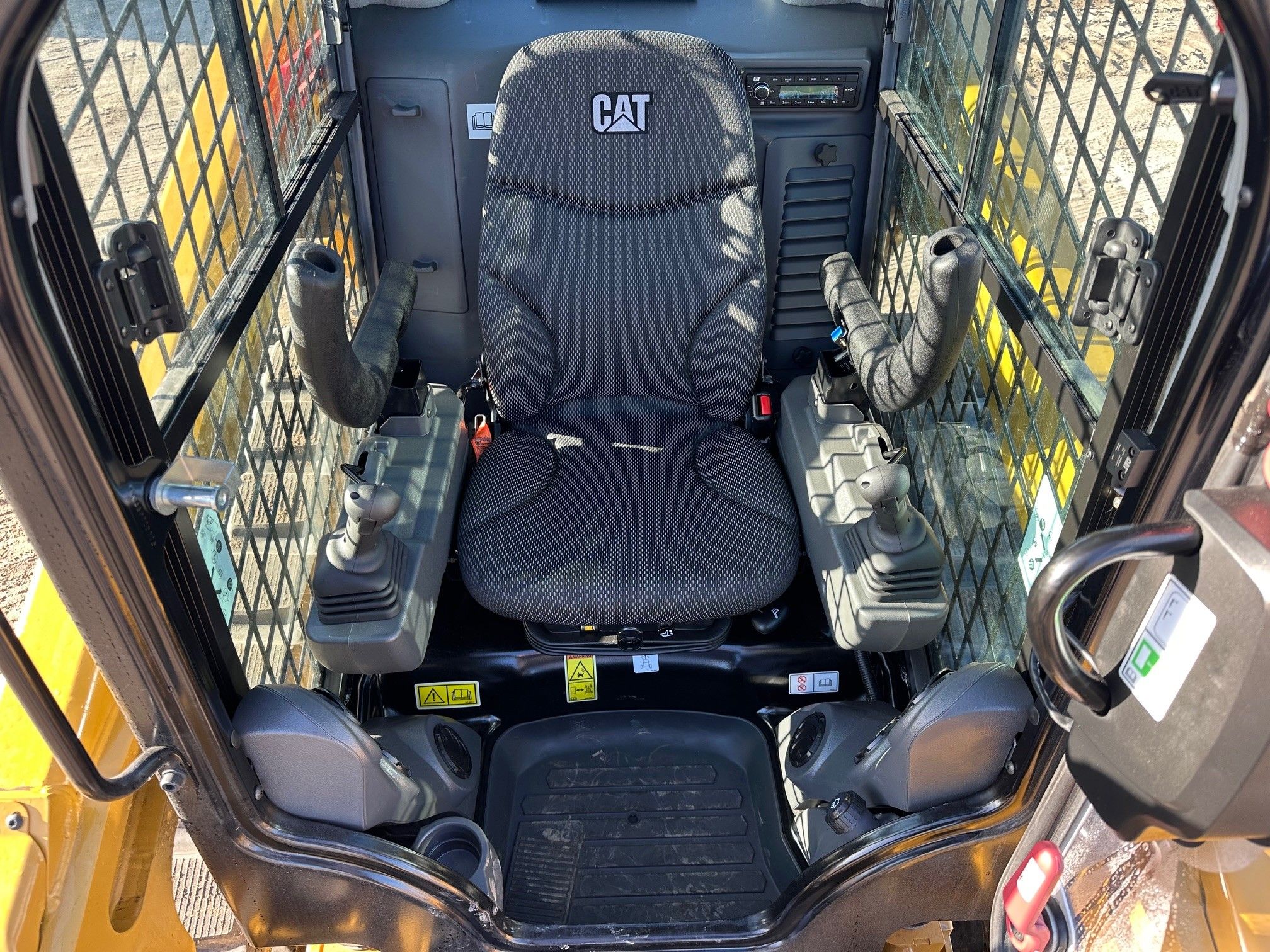 2024 CAT 299D3 Photo 7 Thumbnail