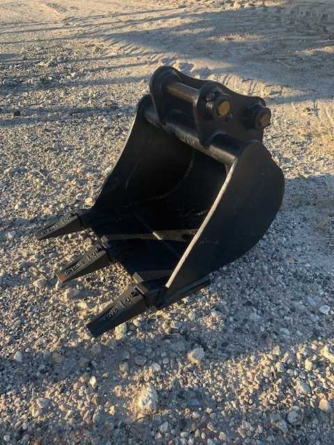16" BUCKET FOR SY16C Photo 1