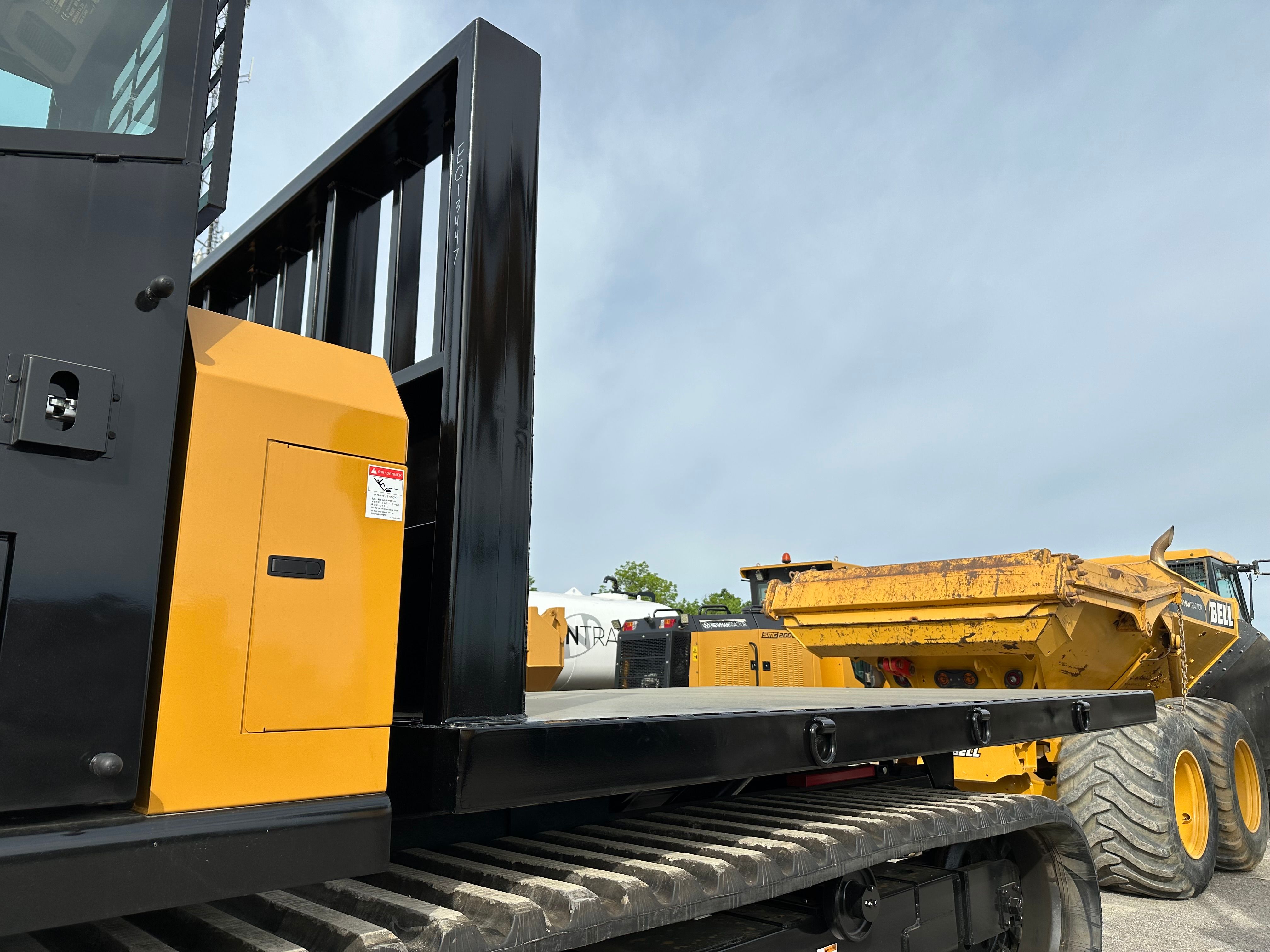 MOROOKA MST 110C CRAWLER CARRIER FLAT BED Photo 1 Thumbnail