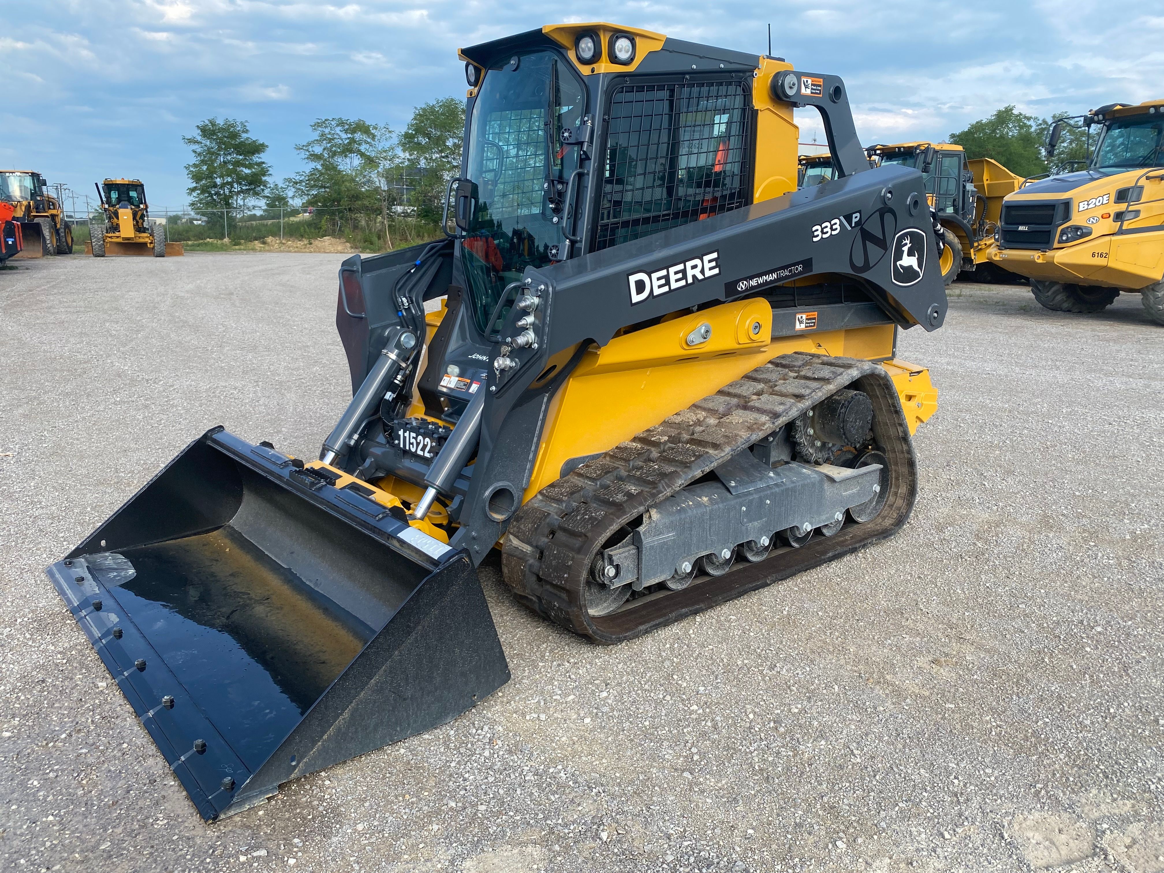 2024 JOHN DEERE 333P Photo 1 Thumbnail