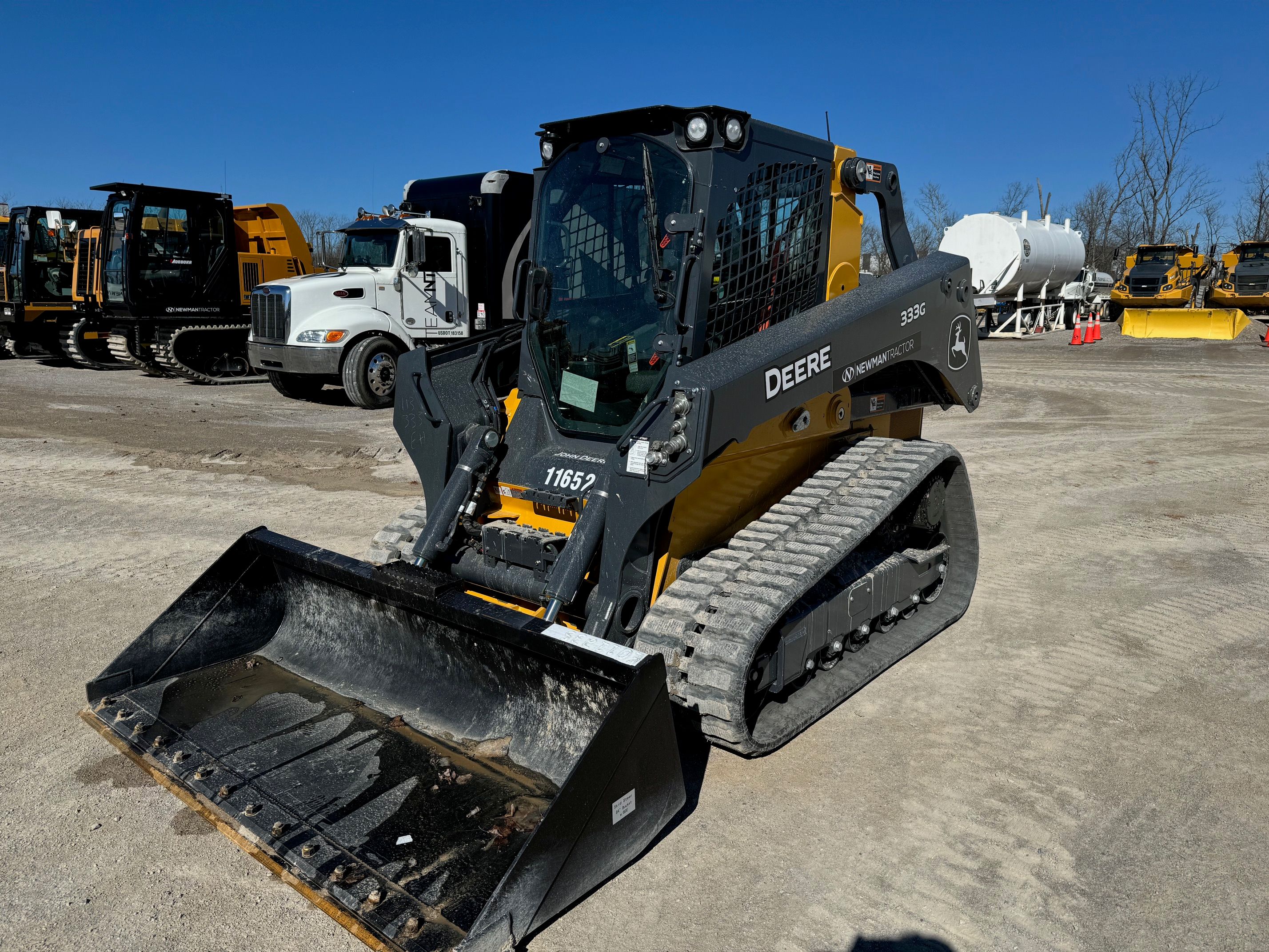 2024 JOHN DEERE 333G Photo 1 Thumbnail