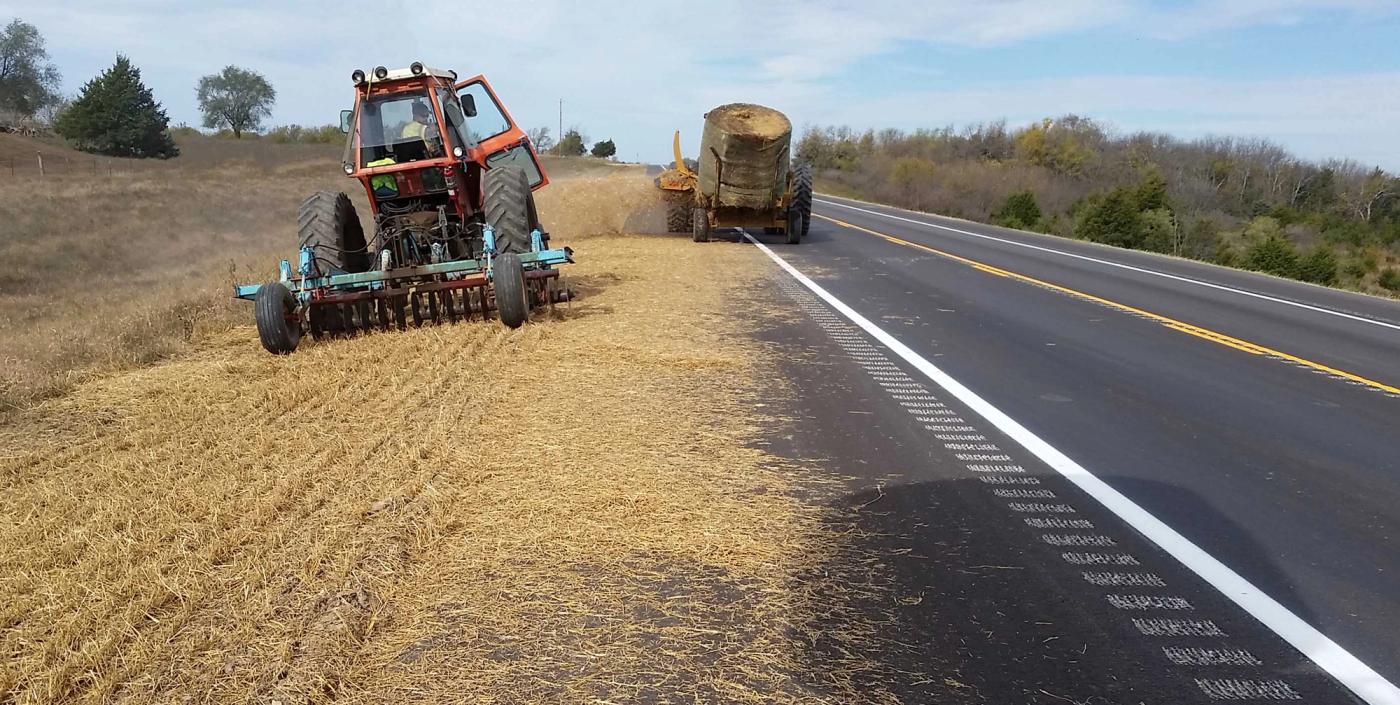 STRAW CRIMPER Newman Tractor