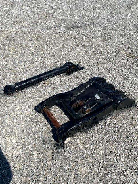 THUMB FOR SY135C (NO QUICK COUPLER) Photo 2 Thumbnail