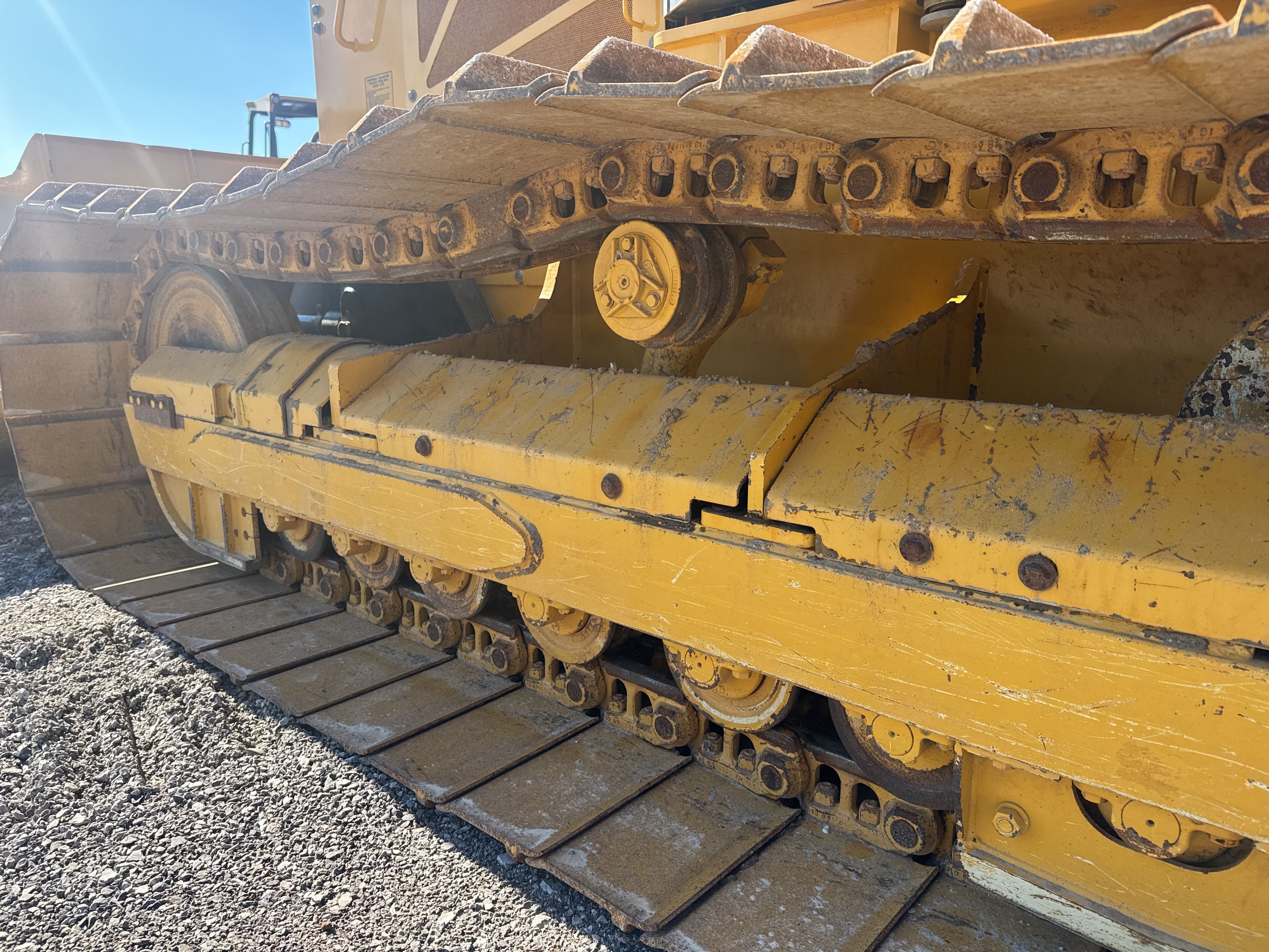 2023 JOHN DEERE 650 P-TIER Photo 15 Thumbnail