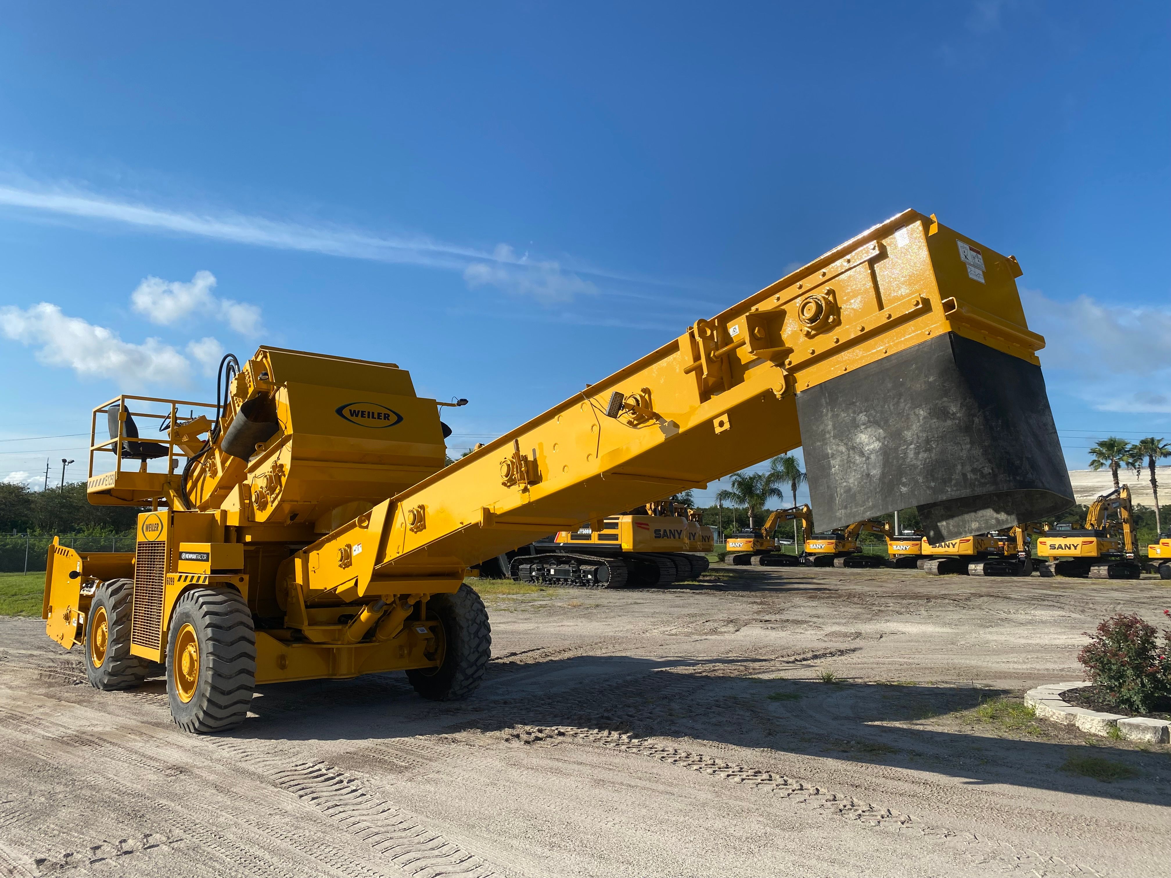 2009 WEILER E1250 Photo 3 Thumbnail