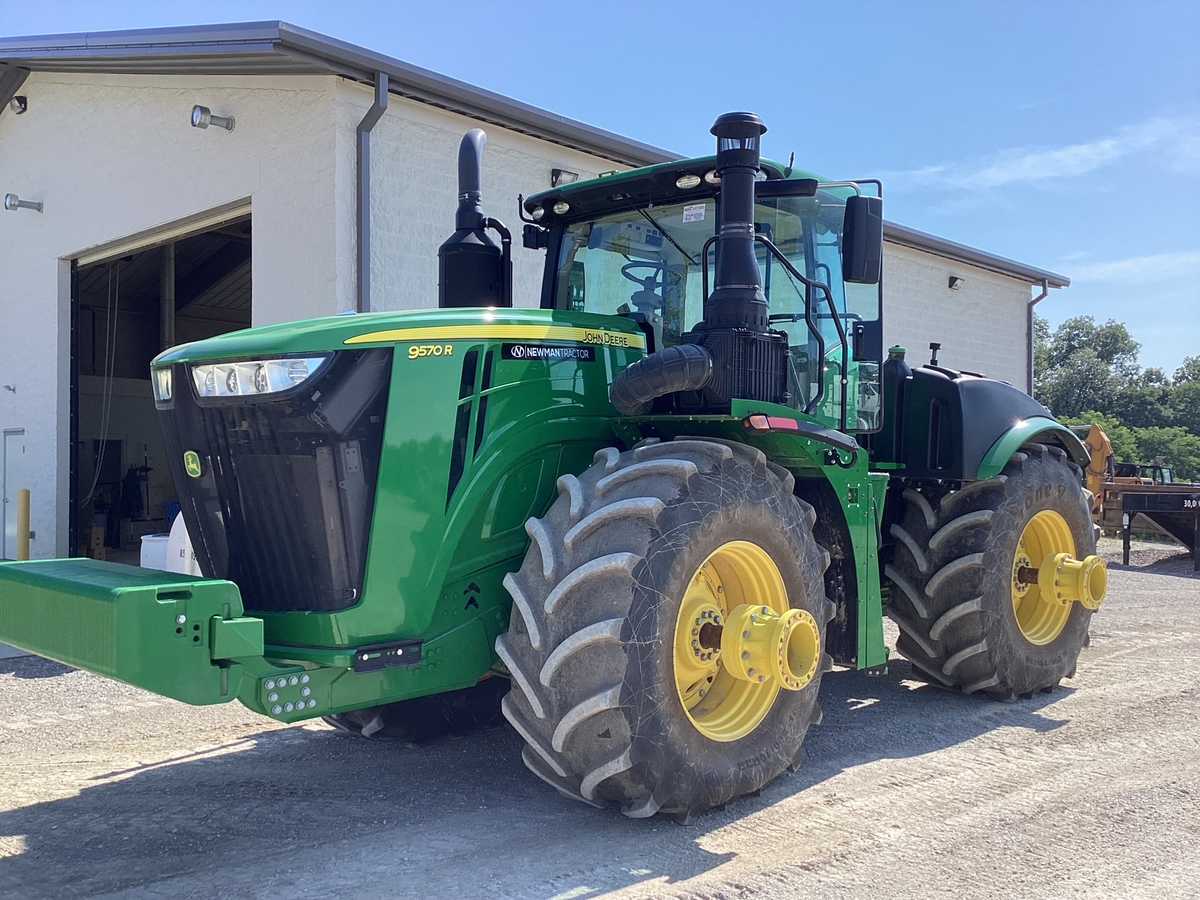 2021 JOHN DEERE 9570R Photo 1