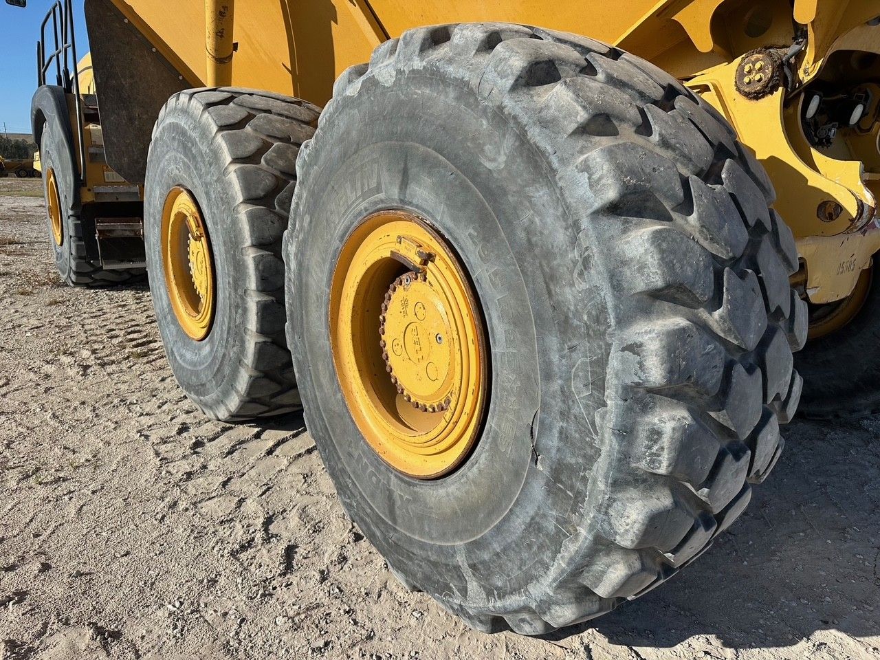 2018 BELL B40E Photo 12 Thumbnail