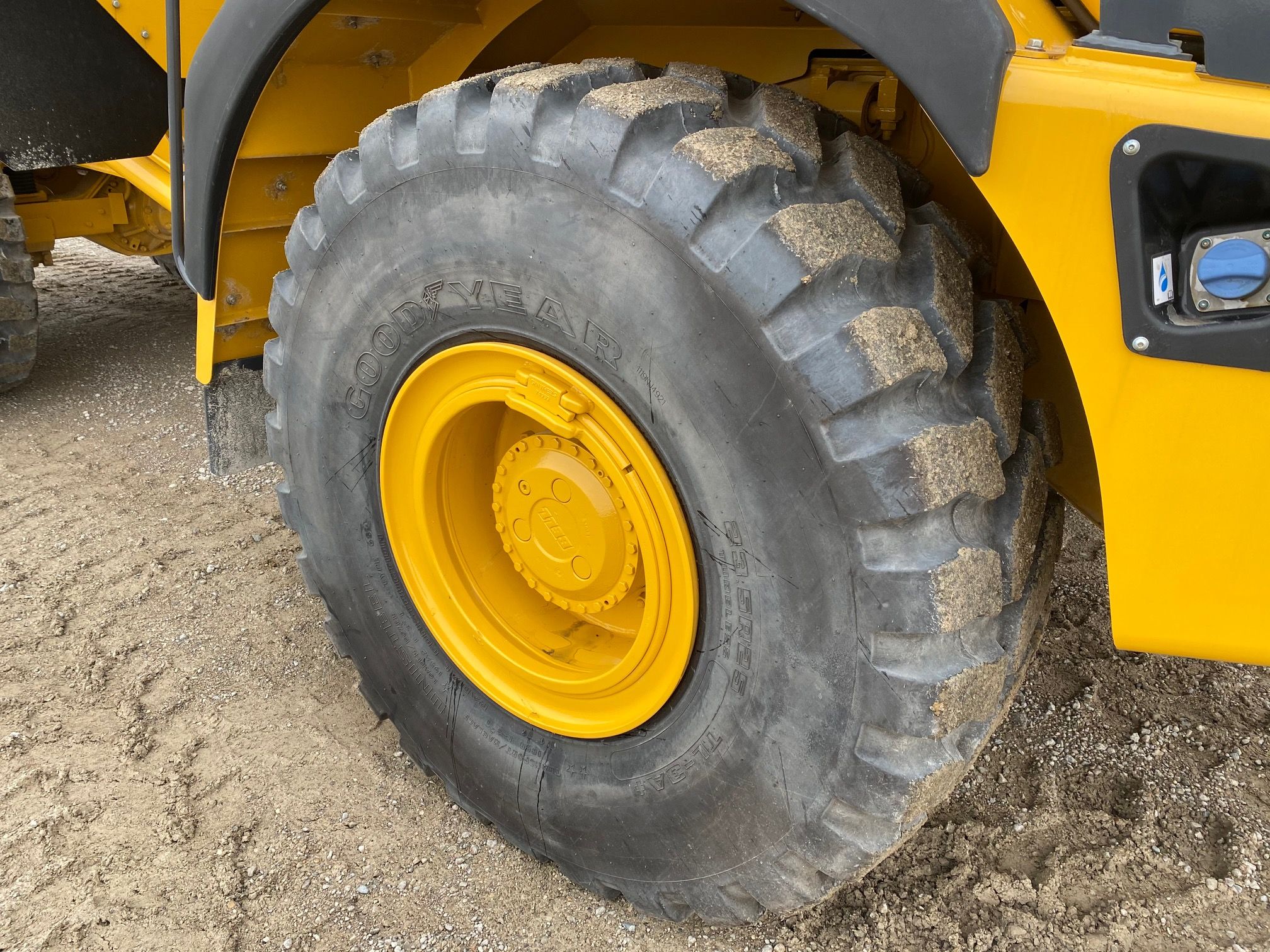 2020 BELL B30E Photo 10 Thumbnail