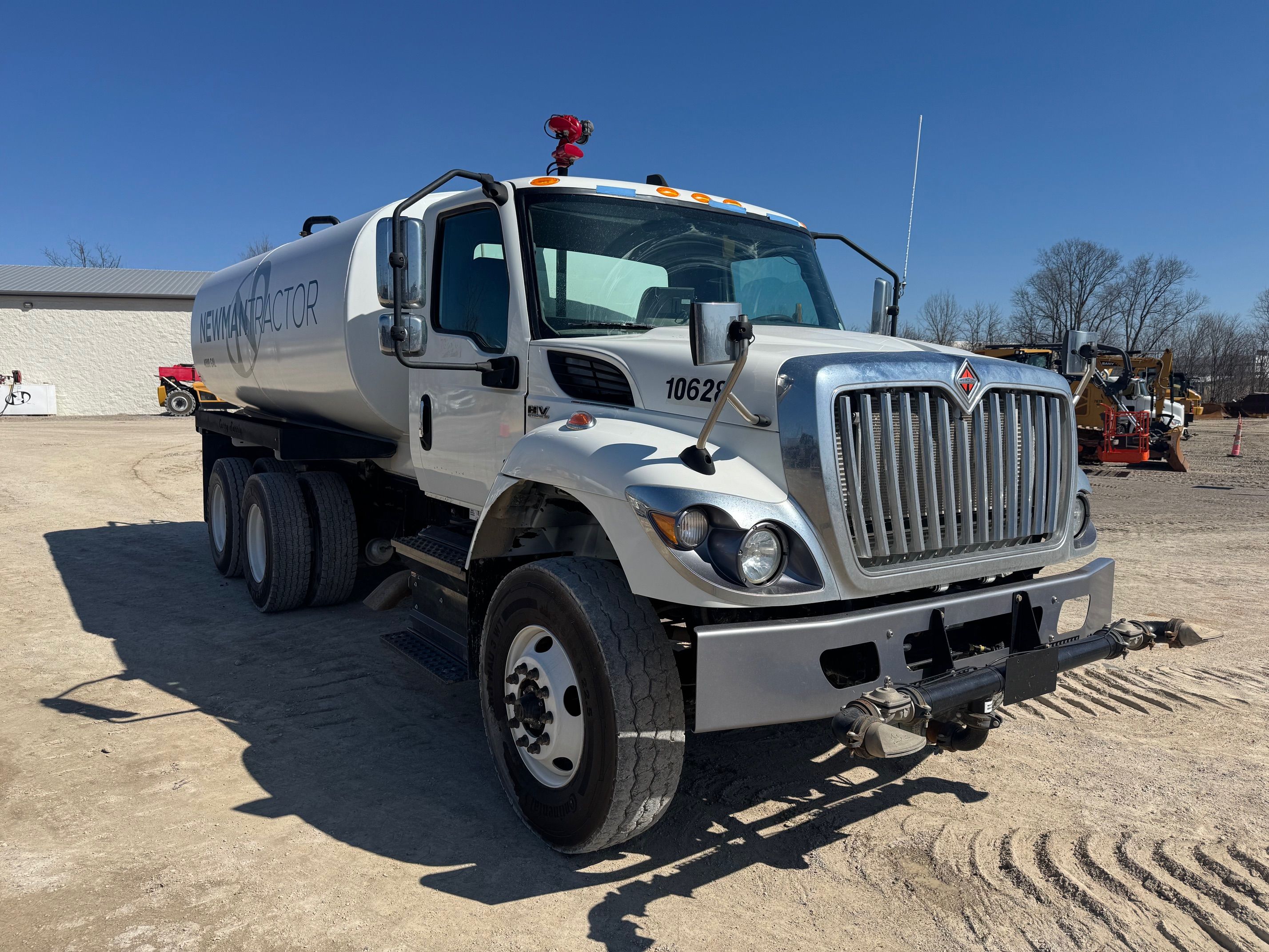 2024 INTERNATIONAL HV607 Photo 4 Thumbnail