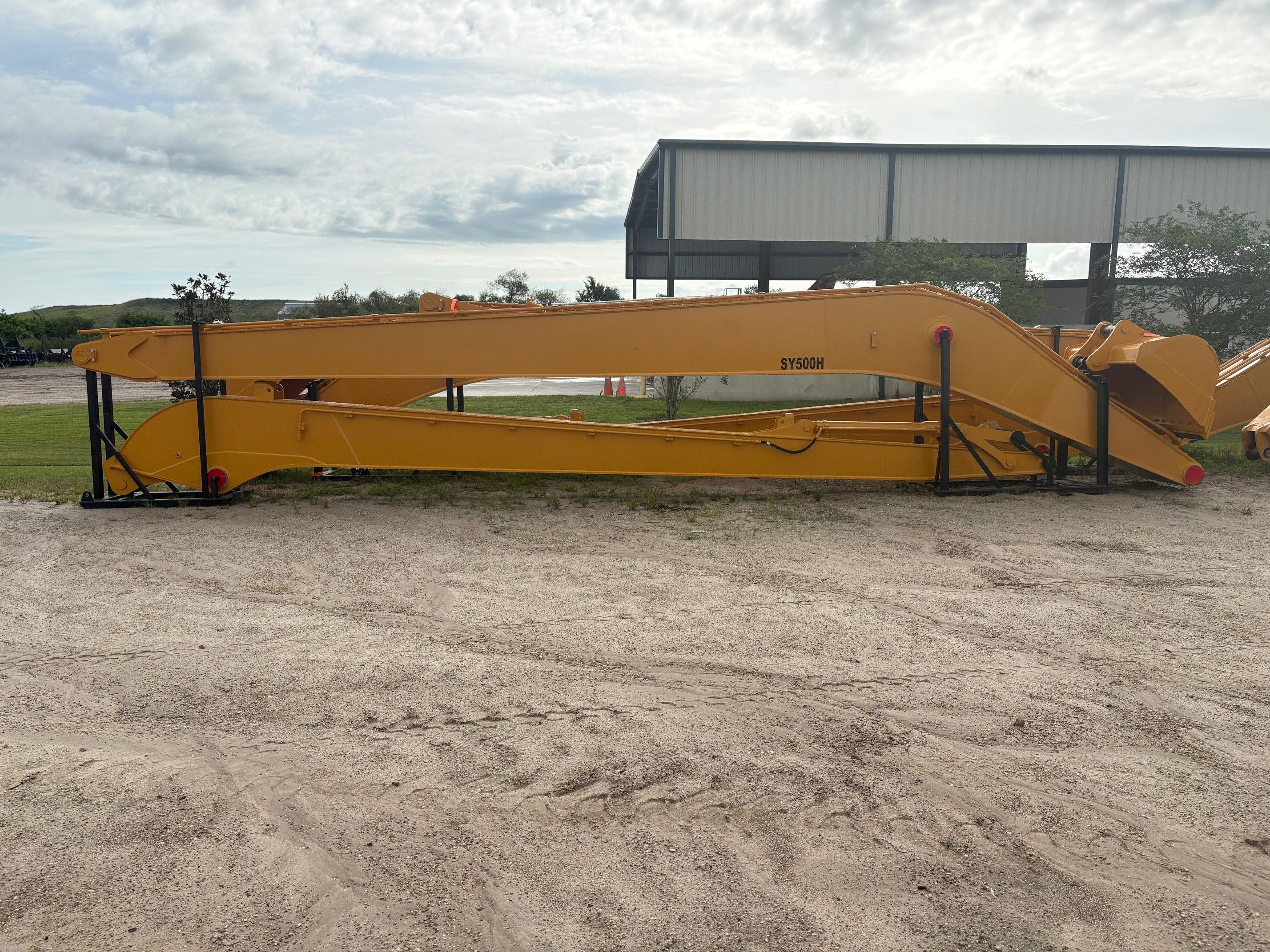 EIK SY500H EXCAVATOR LONG FRONT Photo 2 Thumbnail